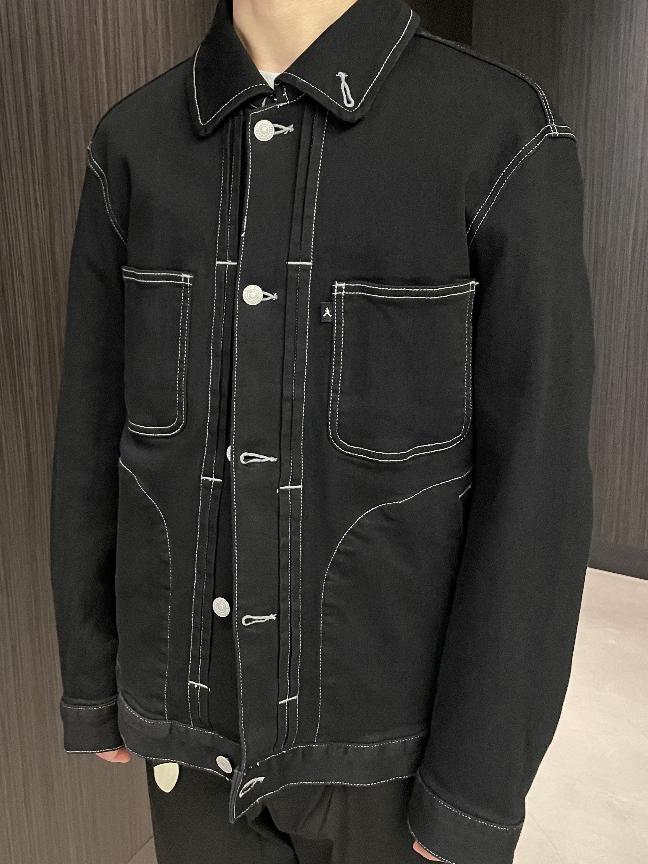 Okdさんの「TAKEO KIKUCHI｜【BOWLER HAT LABEL】ブラックデニムGジャン」を使ったコーディネート