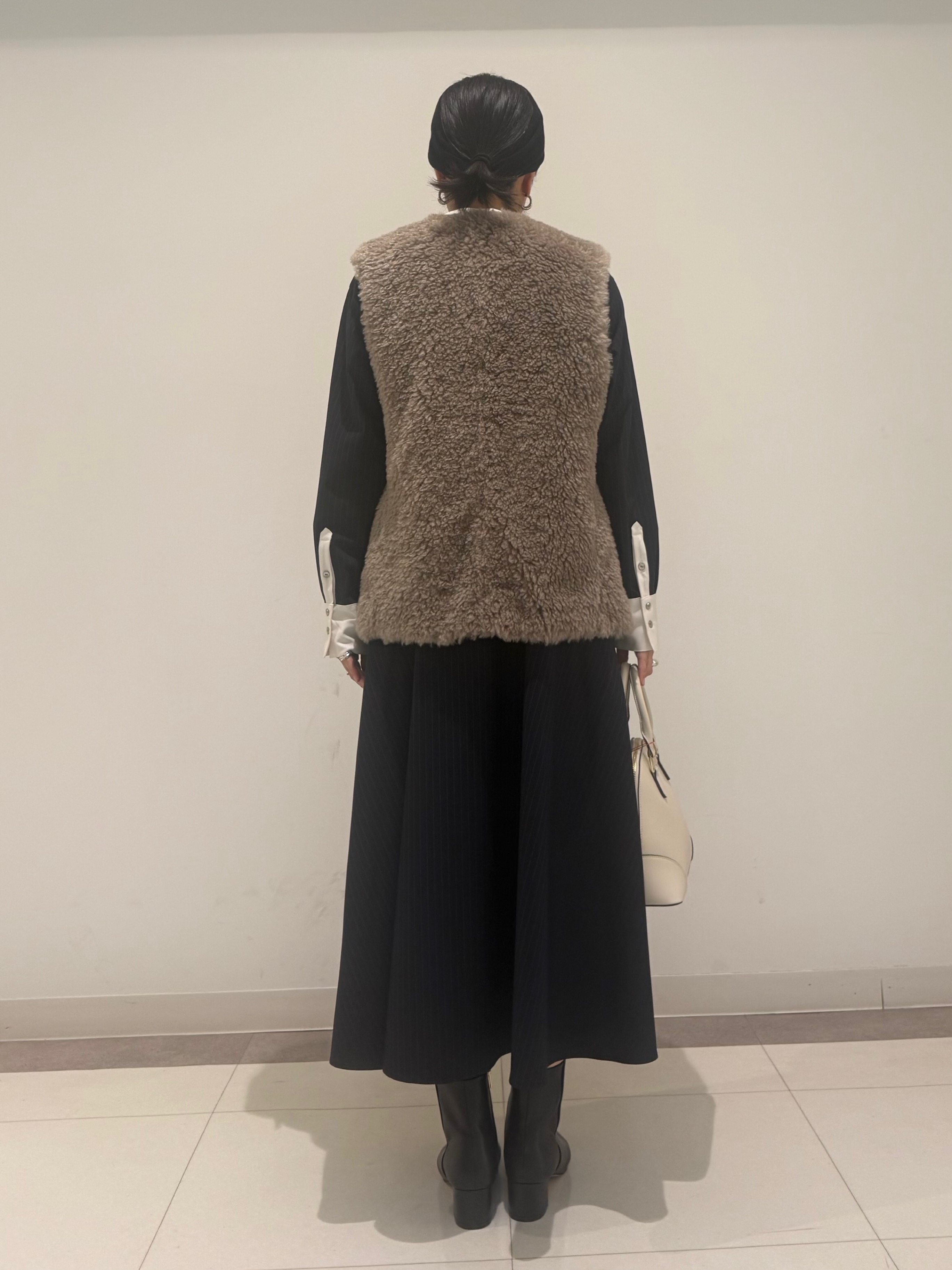 MIYAKAWAさんの「DRESSTERIOR｜エコファージレ」を使ったコーディネート