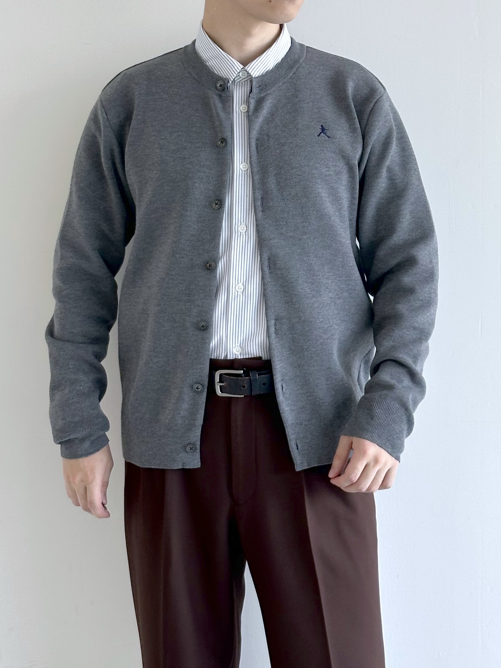 イッシーさんの「TAKEO KIKUCHI｜【BOWLER HAT LABEL】日本製クルーネックカーディガン」を使ったコーディネート