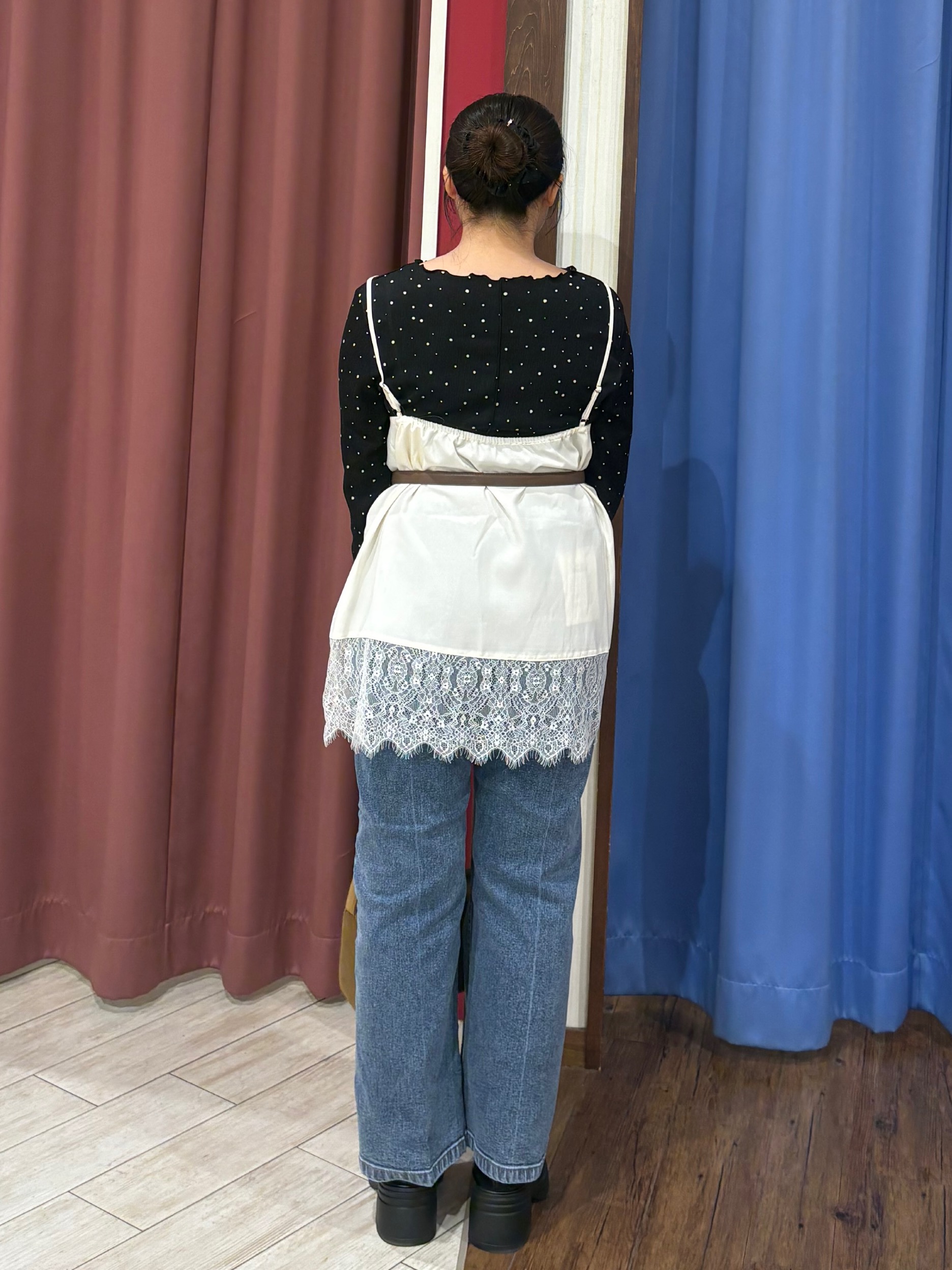 SAKUさんの「SHOO･LA･RUE｜【洗濯機可】配色メロウで華やかに アソート楊柳トップス」を使ったコーディネート