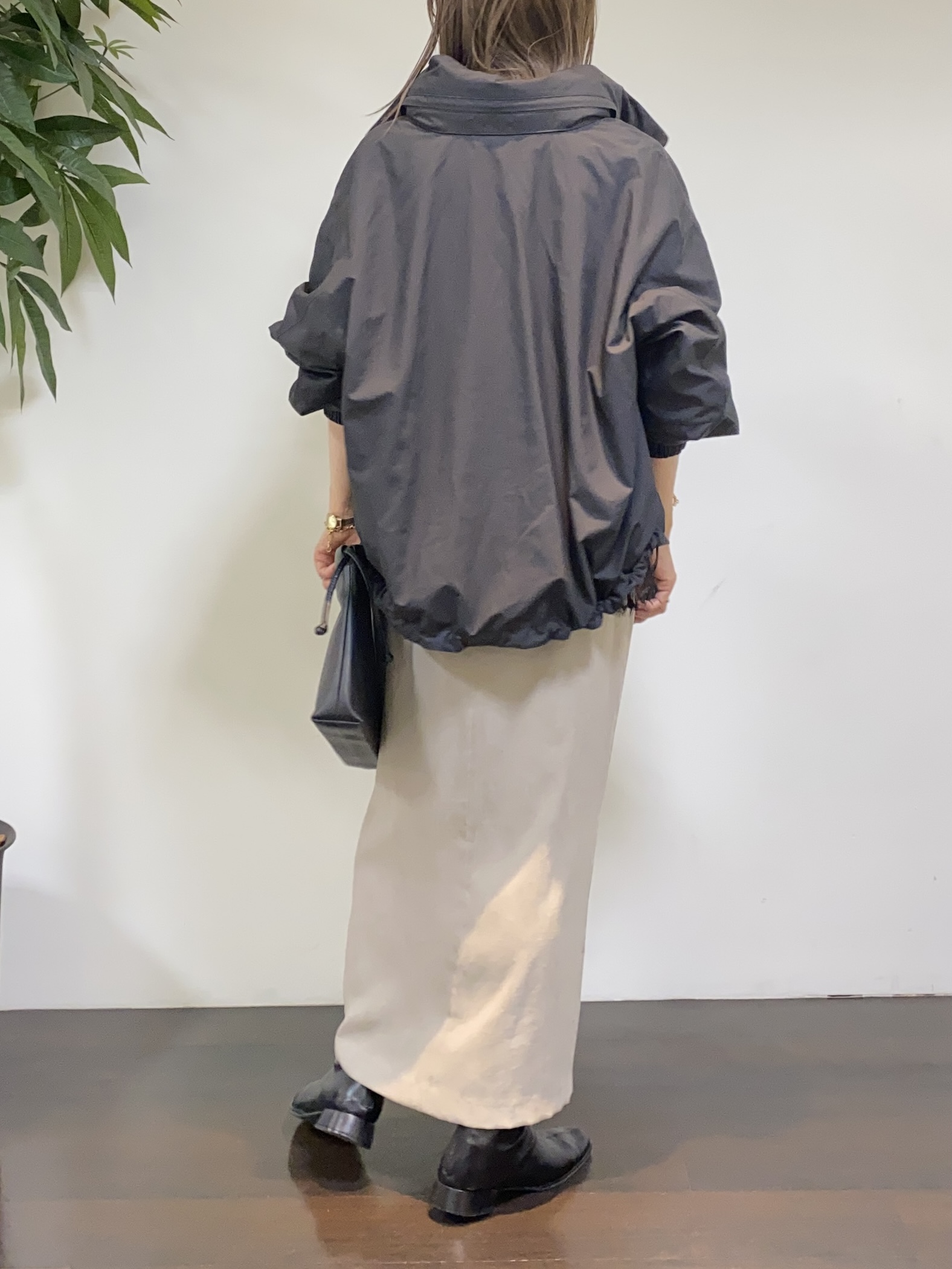 tomoさんの「UNTITLED｜【撥水/秋羽織り/2way】タフタマウンテンパーカー」を使ったコーディネート