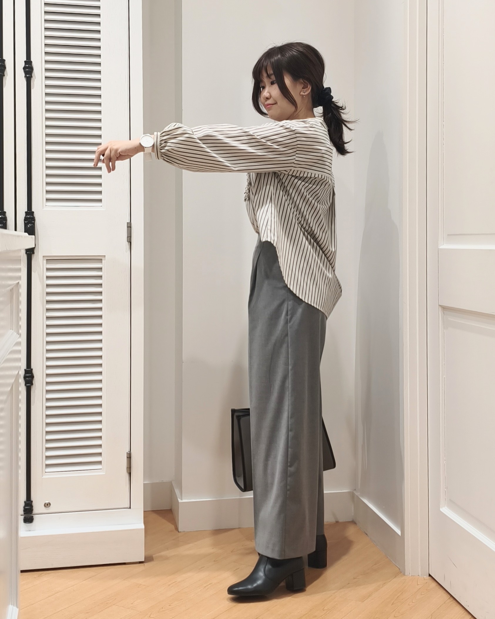 AIKOsanさんの「Dessin｜【高レビュー/洗える/7色展開】フロントフリルブラウス」を使ったコーディネート