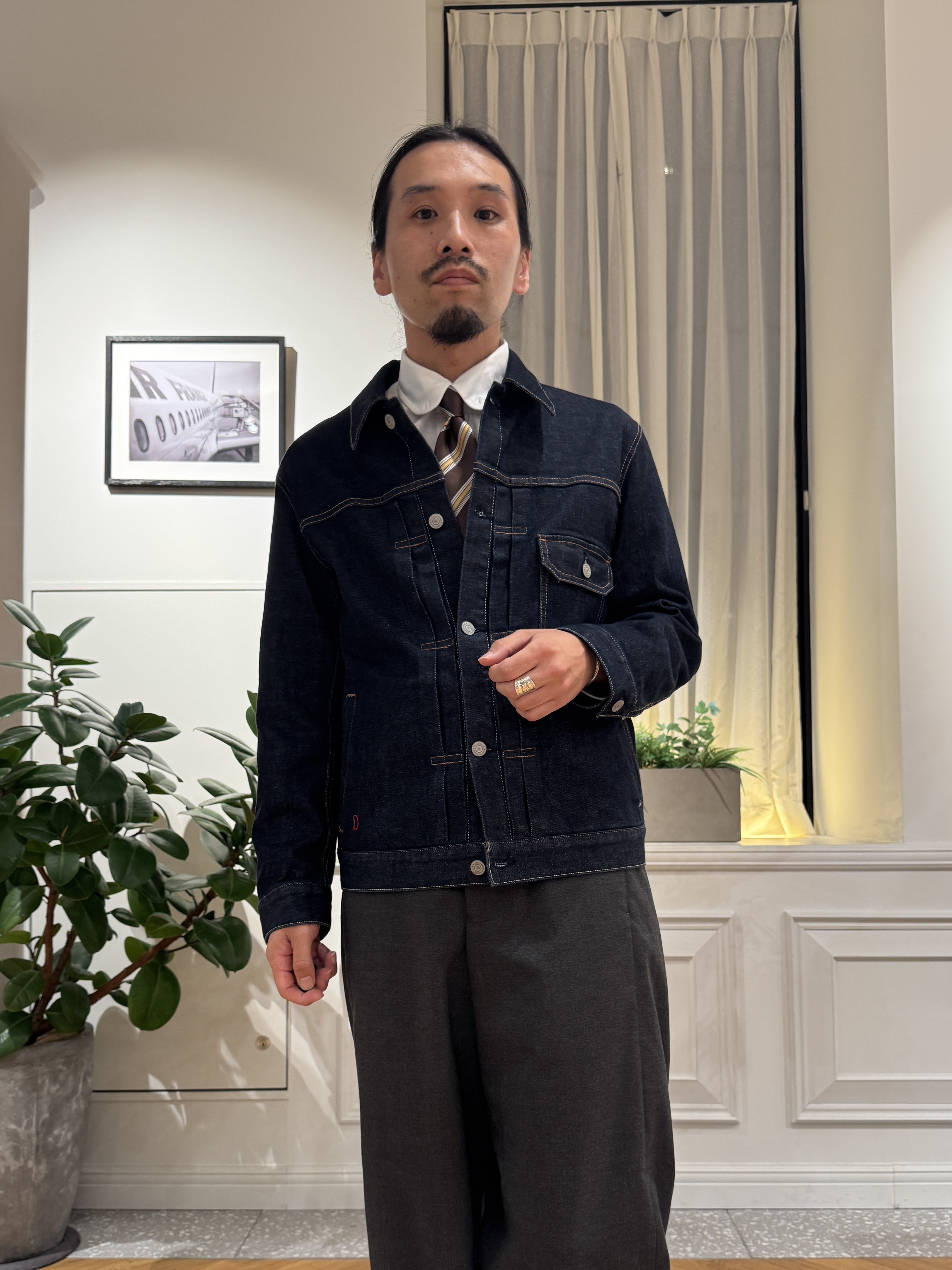 kawarataniさんの「DRESSTERIOR｜KAIHARA denim トラッカージャケット」を使ったコーディネート
