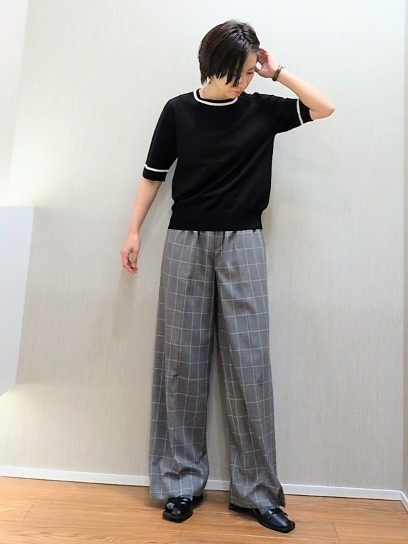 ミズタさんの「UNTITLED｜【アンサンブル可/きれいめ/通勤】コンパクト5分袖ニット」を使ったコーディネート