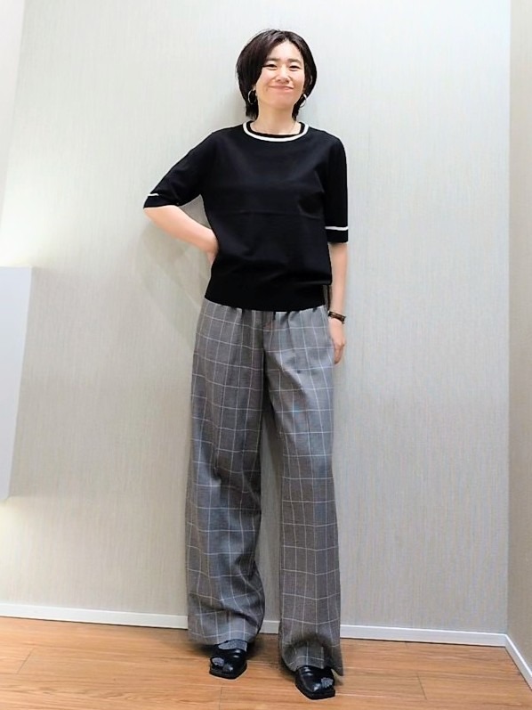 ミズタさんの「UNTITLED｜【アンサンブル可/きれいめ/通勤】コンパクト5分袖ニット」を使ったコーディネート