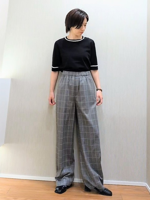 ミズタさんの「UNTITLED｜【アンサンブル可/きれいめ/通勤】コンパクト5分袖ニット」を使ったコーディネート