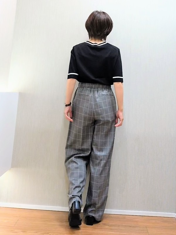 ミズタさんの「UNTITLED｜【アンサンブル可/きれいめ/通勤】コンパクト5分袖ニット」を使ったコーディネート
