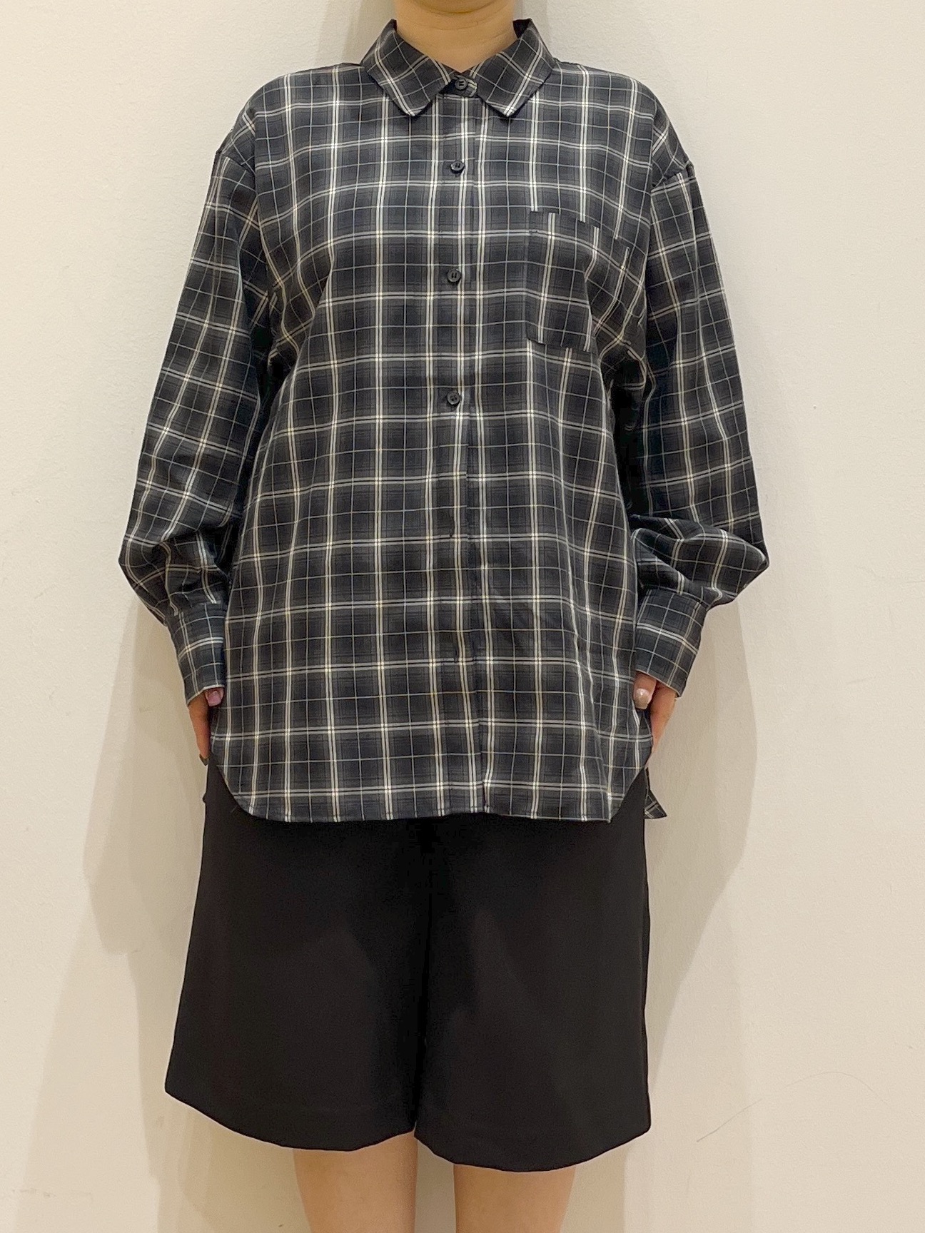 くーみーさんの「OPAQUE.CLIP｜チェック柄シャツ【洗濯機OK】」を使ったコーディネート