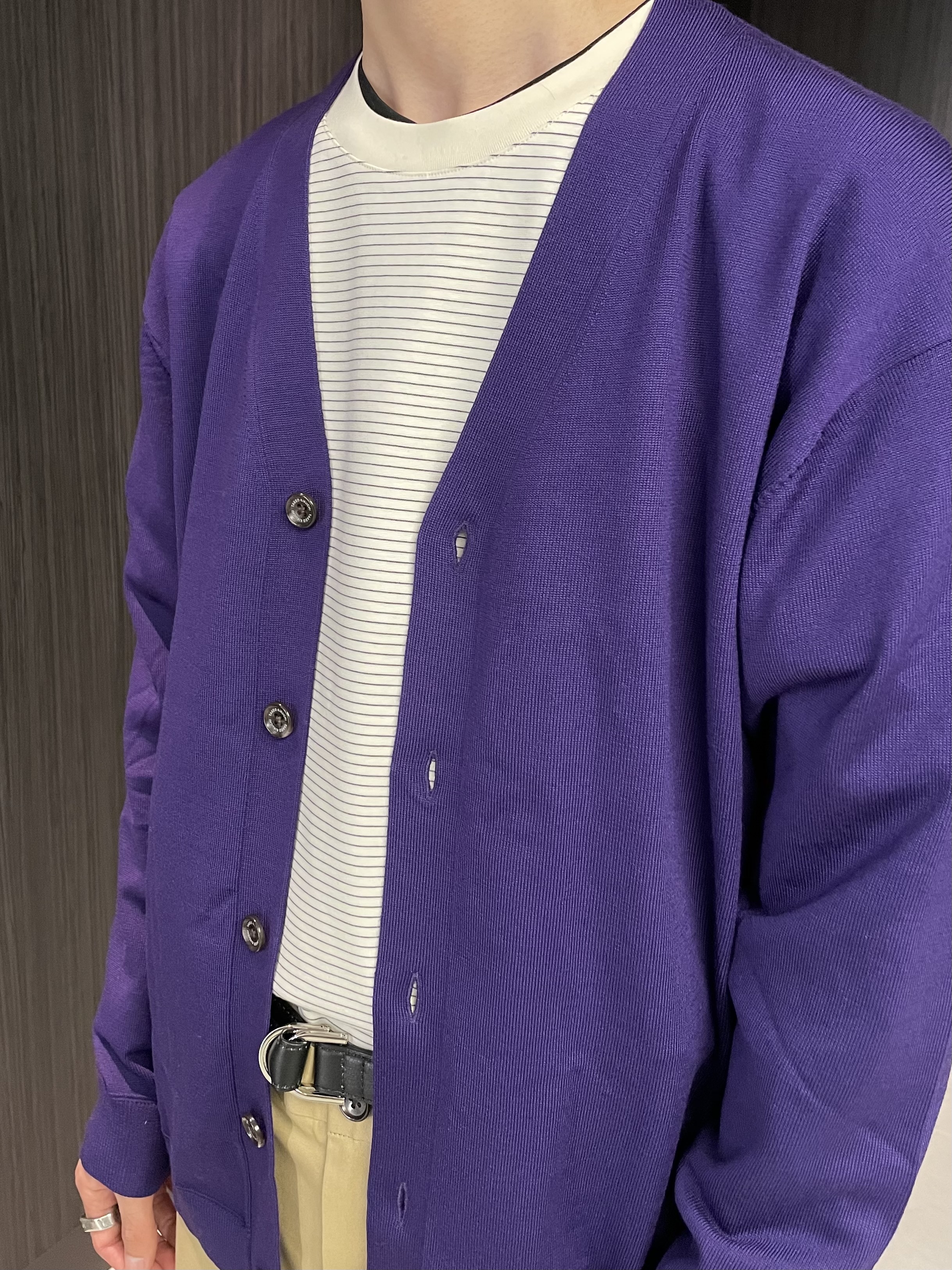 Okdさんの「TAKEO KIKUCHI｜アンチピリング ニット カーディガン」を使ったコーディネート