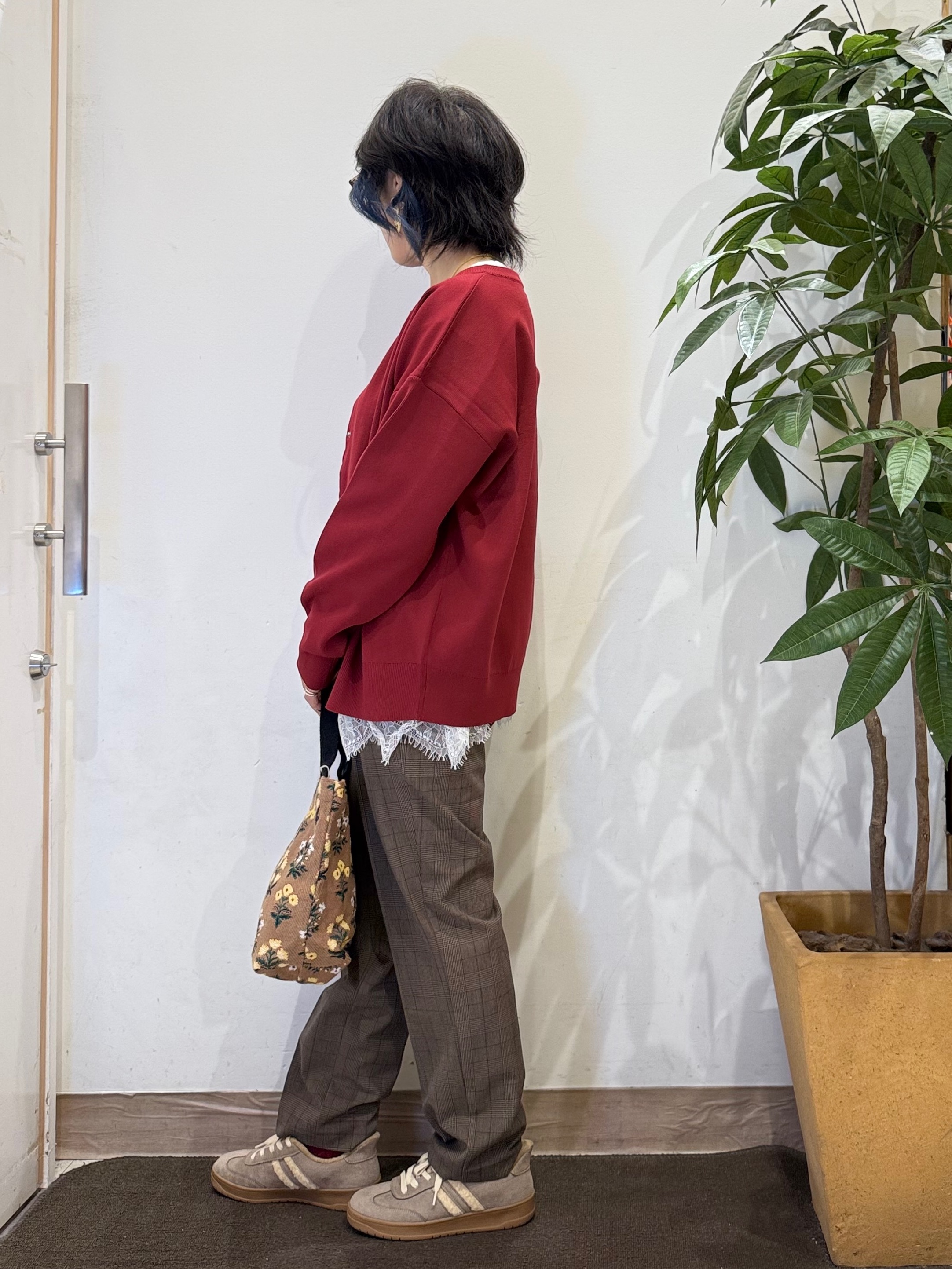 misakiさんの「SHOO･LA･RUE｜【セットアップ可/洗濯機可】軽やかに羽織れる スポンディッシュ ニットカーディガン」を使ったコーディネート