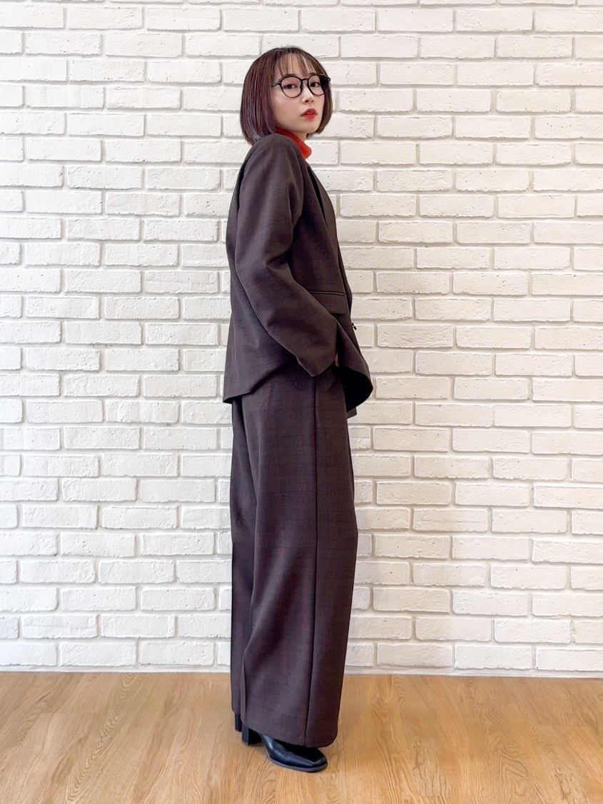 𝐜𝐡𝐢𝐤𝐚さんの「SHOO･LA･RUE｜【セットアップ可/洗濯後しわになりにくい】ウールフィール ダブルジャケット」を使ったコーディネート