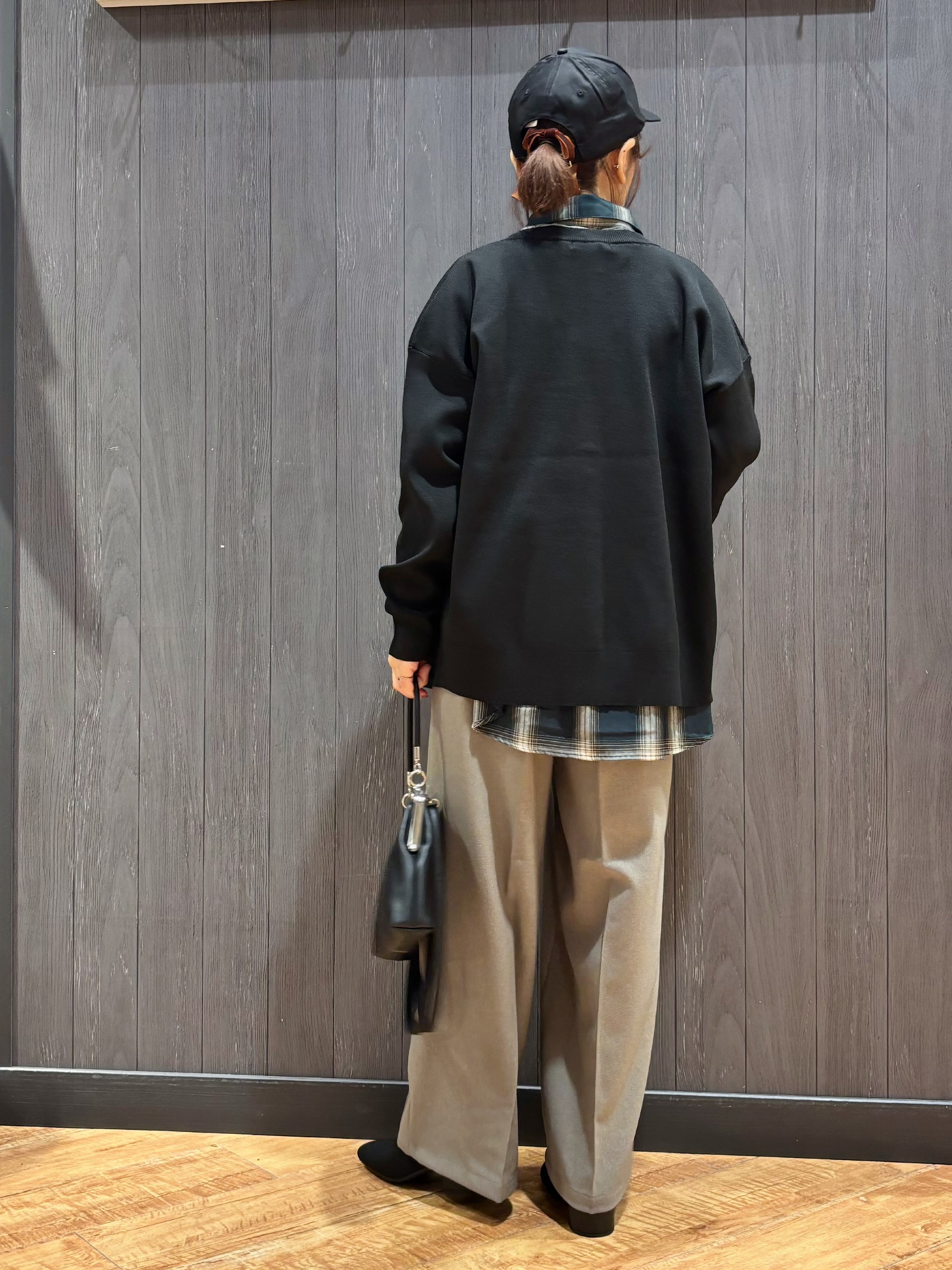 meiさんの「SHOO･LA･RUE｜【セットアップ可/洗濯機可】軽やかに羽織れる スポンディッシュ ニットカーディガン」を使ったコーディネート