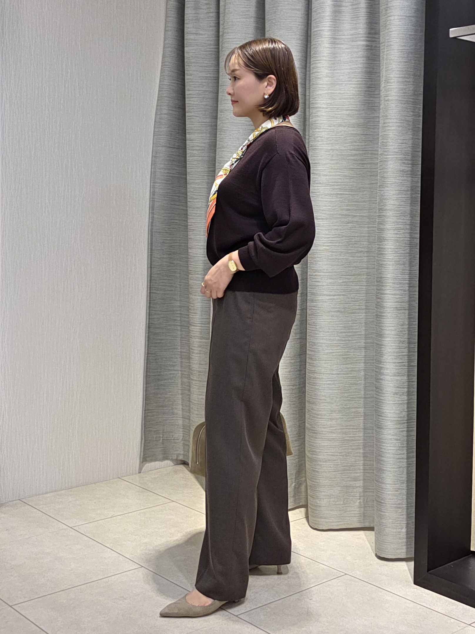 naokoさんの「UNTITLED｜【大人の抜け感/8色展開】ボリュームスリーブニットプルオーバー」を使ったコーディネート