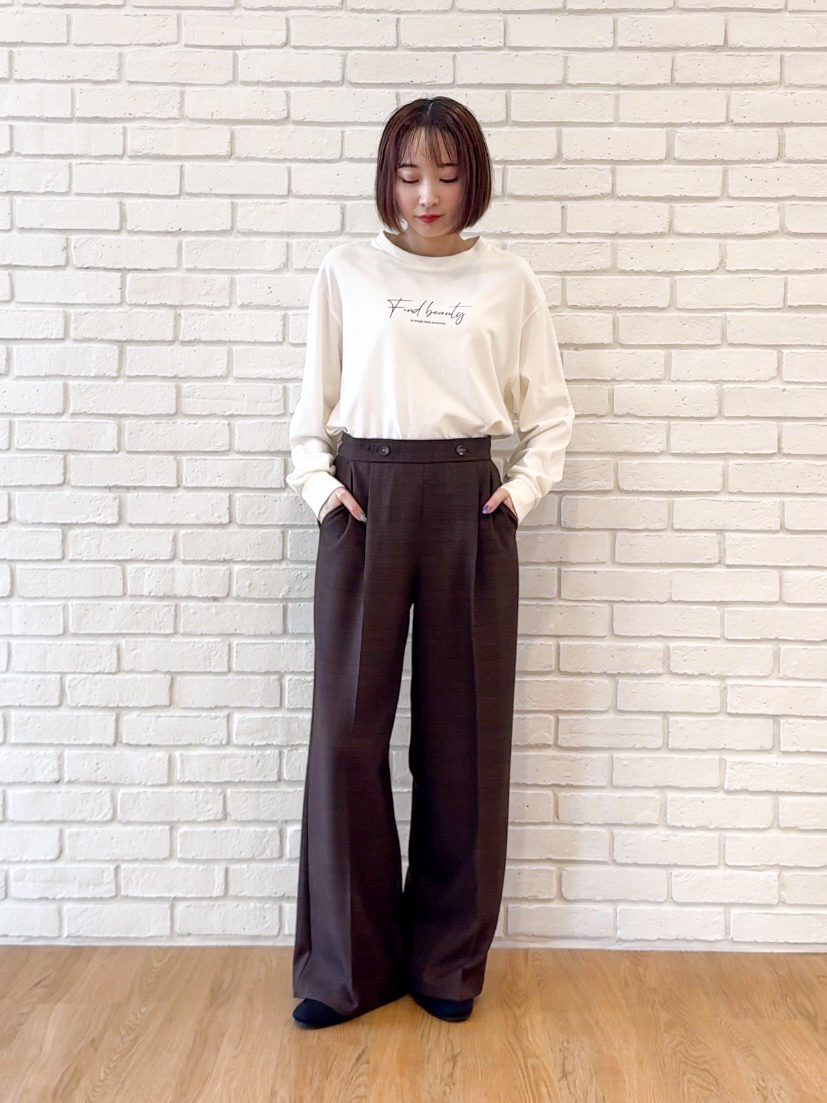 𝐜𝐡𝐢𝐤𝐚さんの「SHOO･LA･RUE｜【S-LL/洗濯機可/体型カバー】ライトオンスデニム ダブルポケット オーバーサイズシャツ」を使ったコーディネート