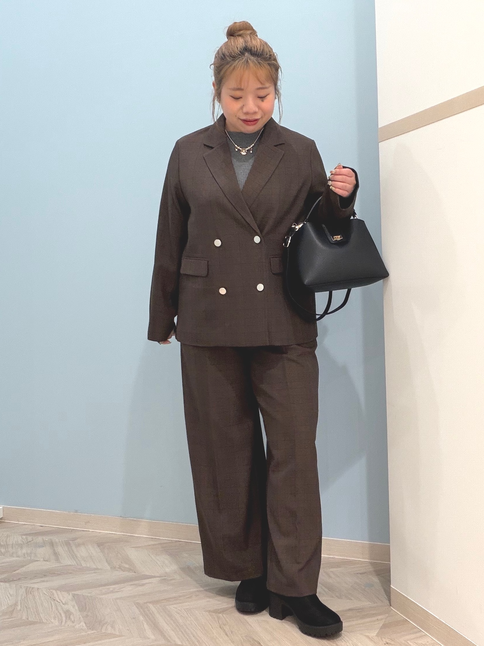 まちゃんなちゃんさんの「SHOO･LA･RUE｜【セットアップ可/洗濯後しわになりにくい】ウールフィール ダブルジャケット」を使ったコーディネート
