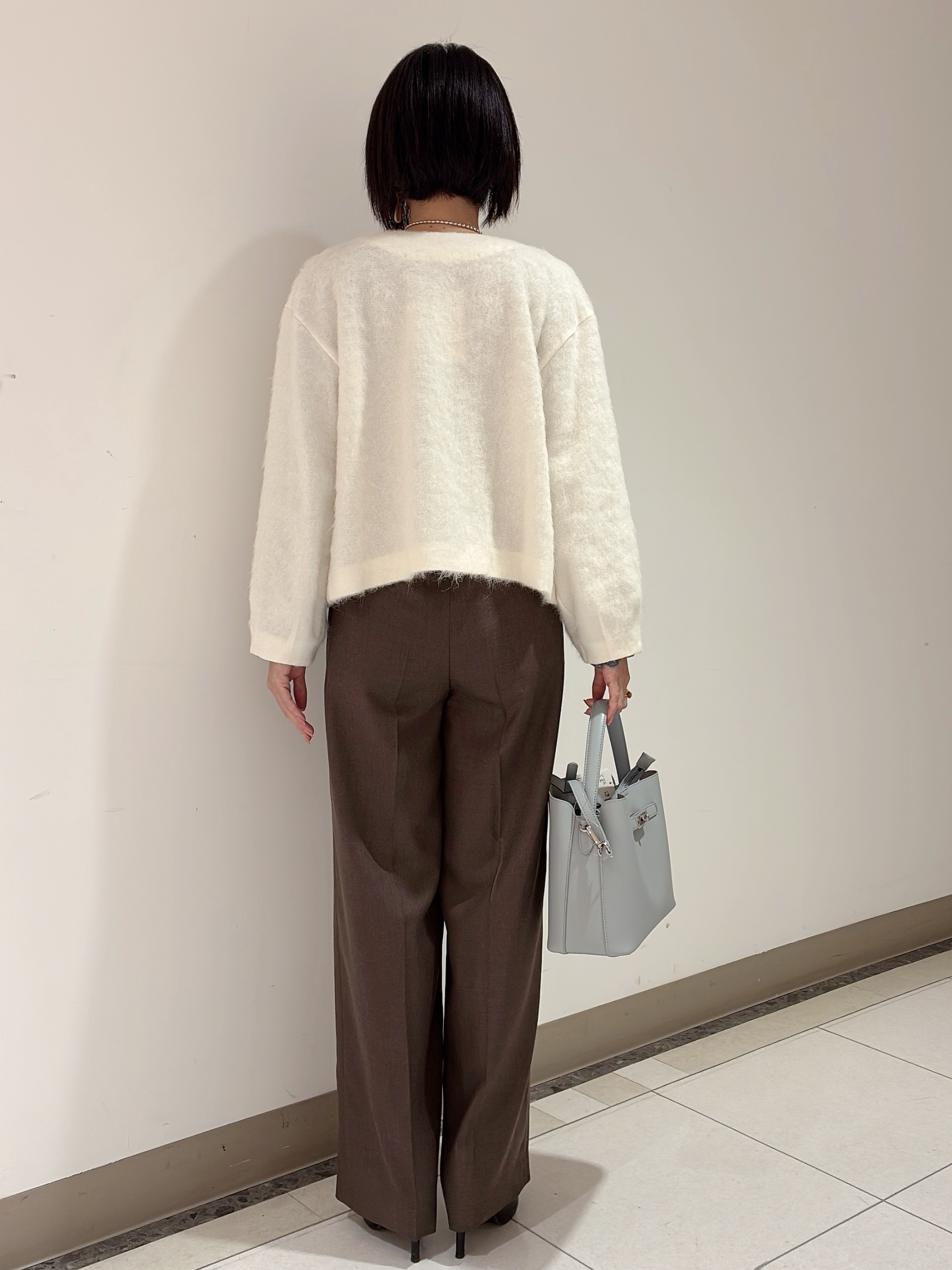 環さんの「UNTITLED｜【軽アウター/秋羽織り】シャギージップカーデ」を使ったコーディネート