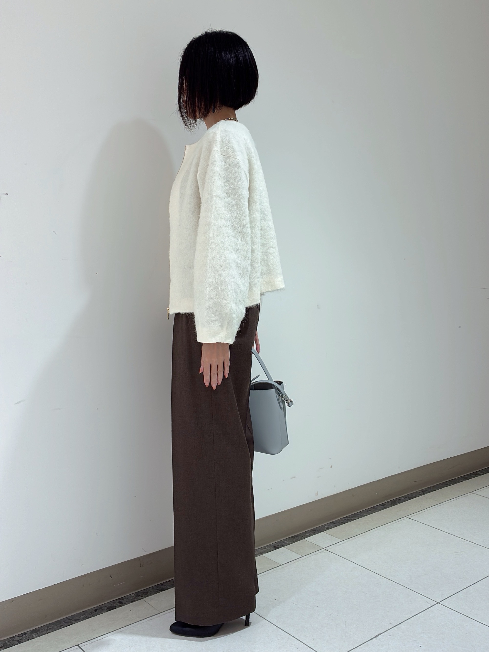 環さんの「UNTITLED｜【軽アウター/秋羽織り】シャギージップカーデ」を使ったコーディネート