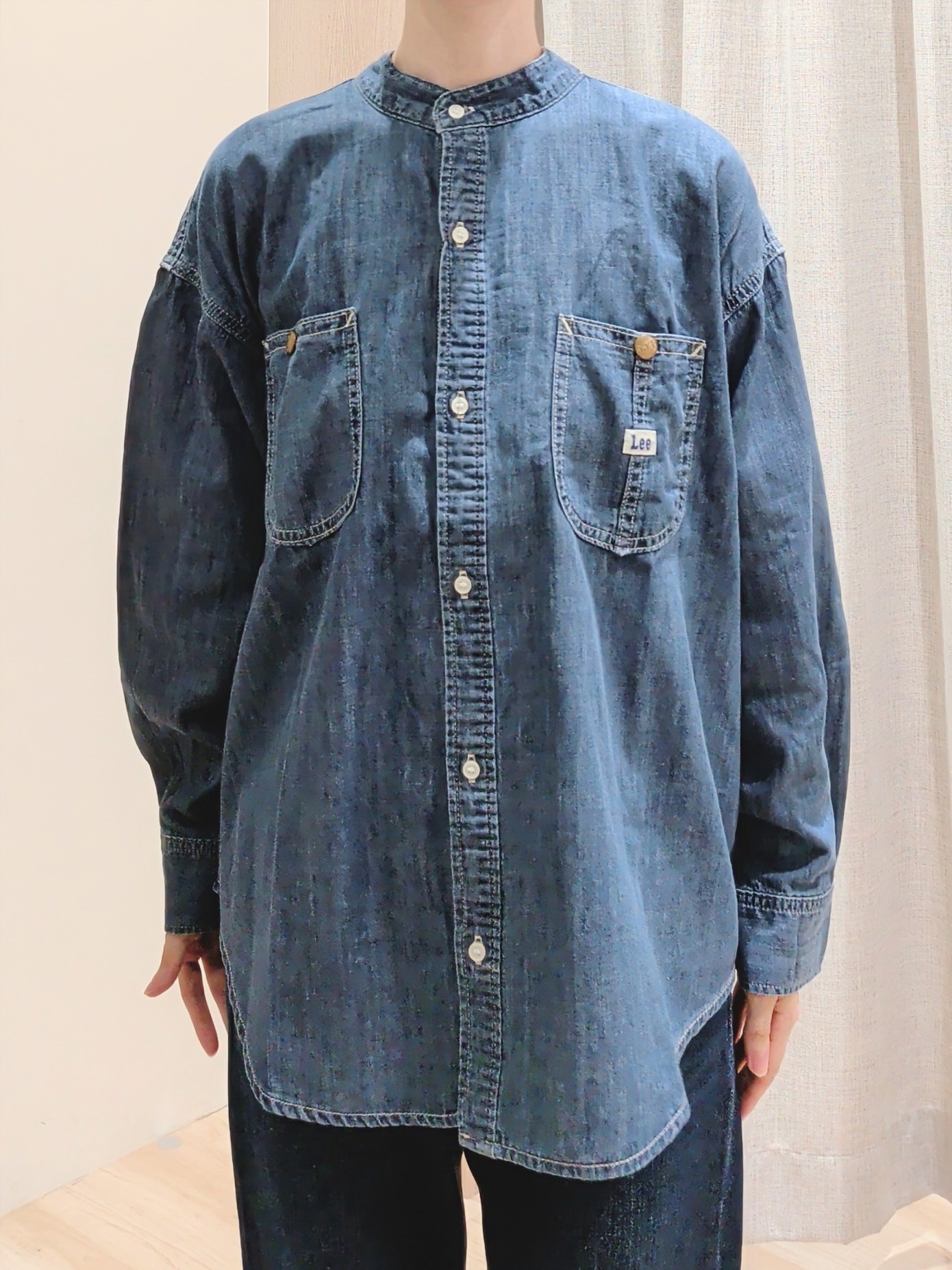 Yuiさんの「grove｜【Lee&times;grove別注】DENIM BOWTIE SHIRTS」を使ったコーディネート