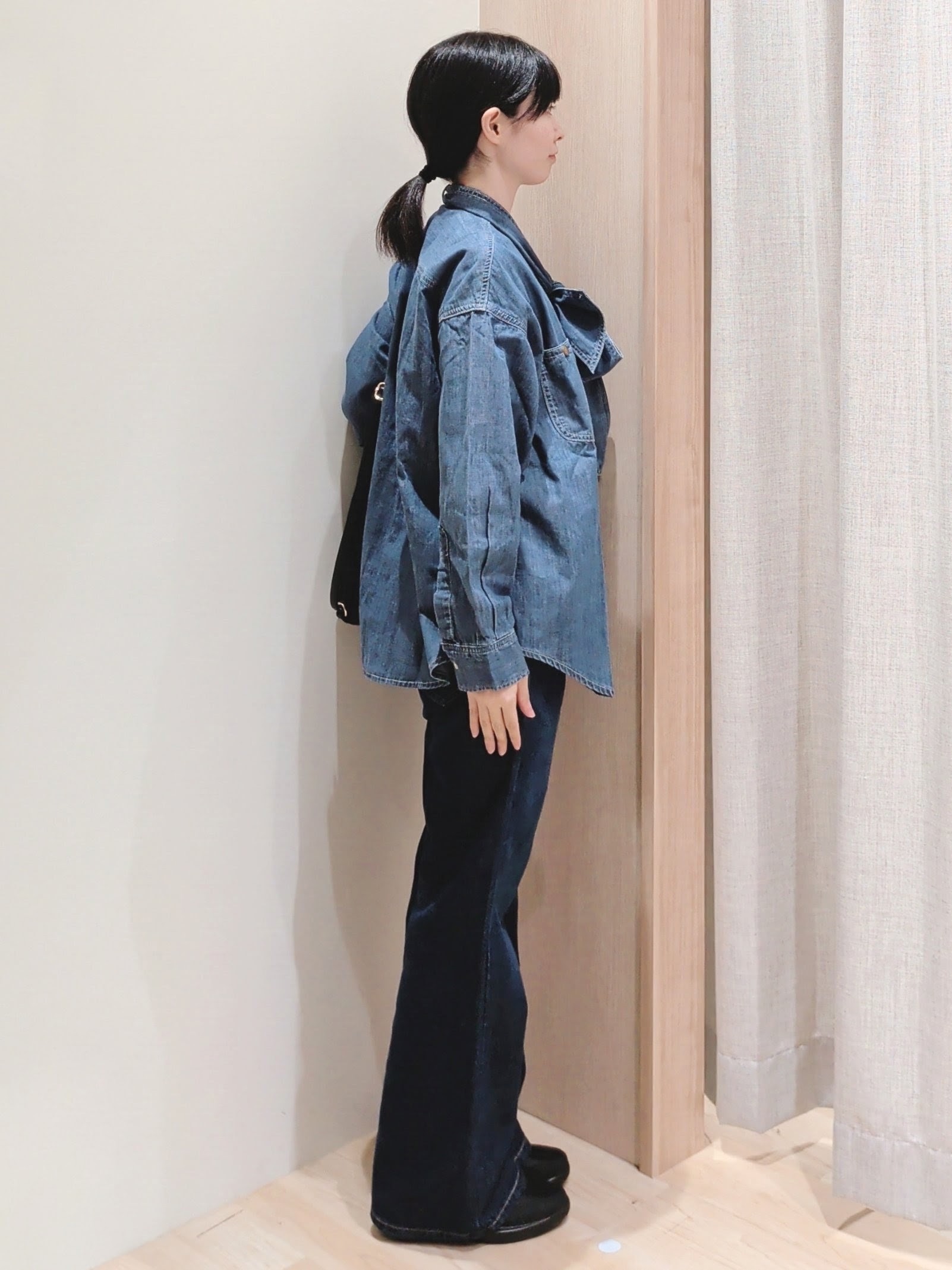 Yuiさんの「grove｜【Lee&times;grove別注】DENIM BOWTIE SHIRTS」を使ったコーディネート