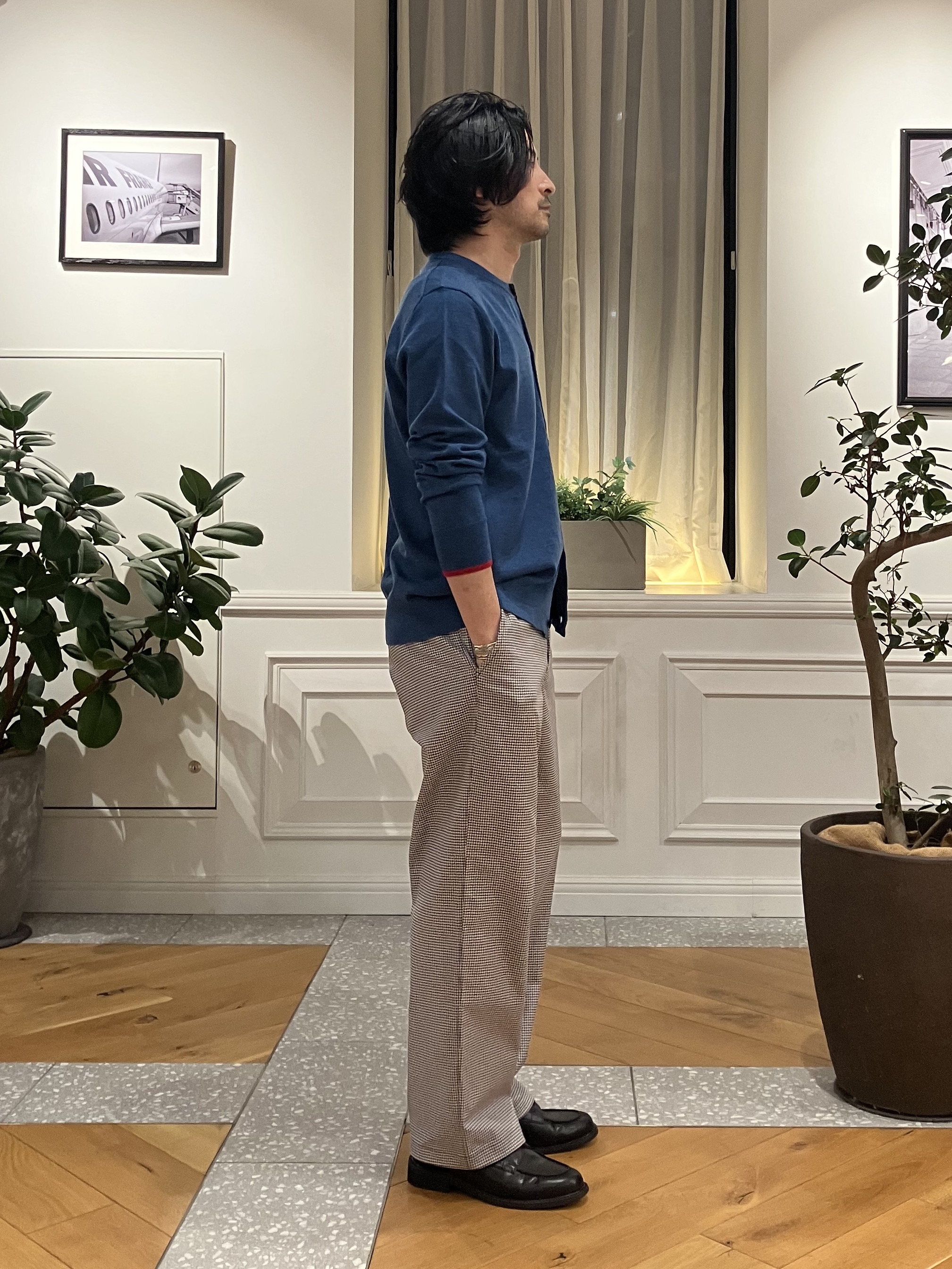 junyaさんの「DRESSTERIOR｜【7色展開】ゼニアバルーファ キャッシュウール ラウンドネックカーディガン」を使ったコーディネート