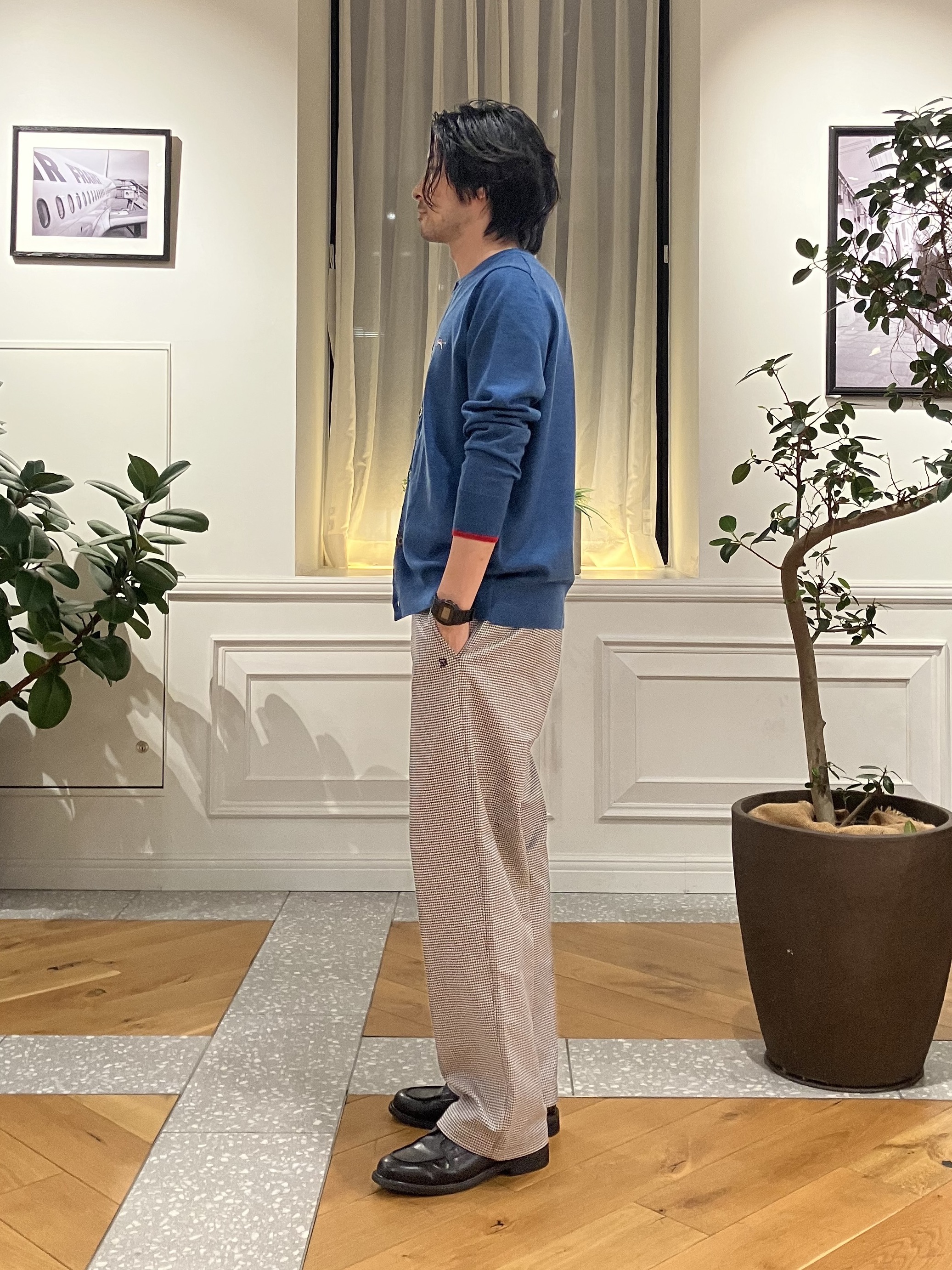 junyaさんの「DRESSTERIOR｜【7色展開】ゼニアバルーファ キャッシュウール ラウンドネックカーディガン」を使ったコーディネート
