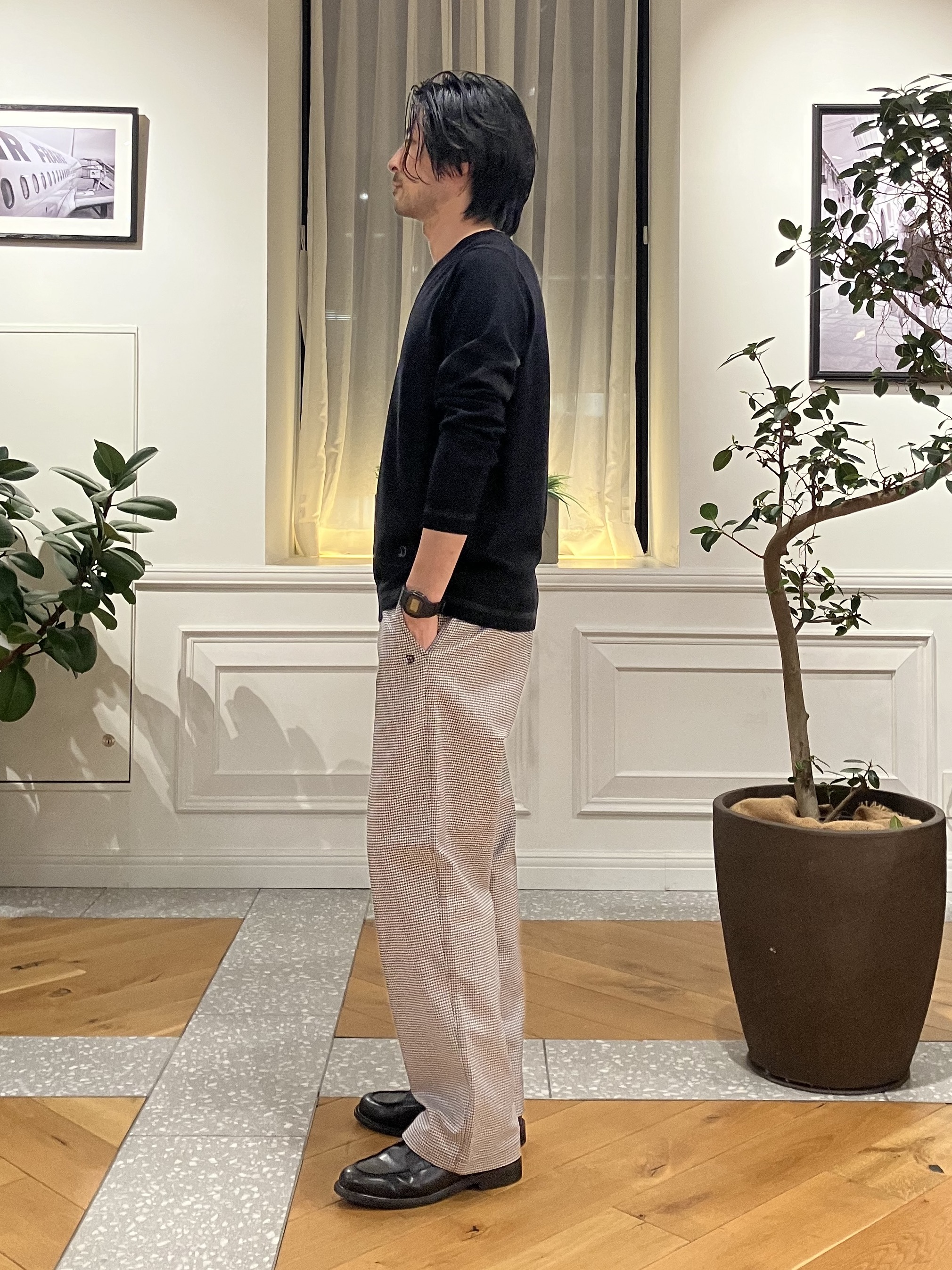 junyaさんの「DRESSTERIOR｜【ウォッシャブル】ファインメリノVネックニット」を使ったコーディネート