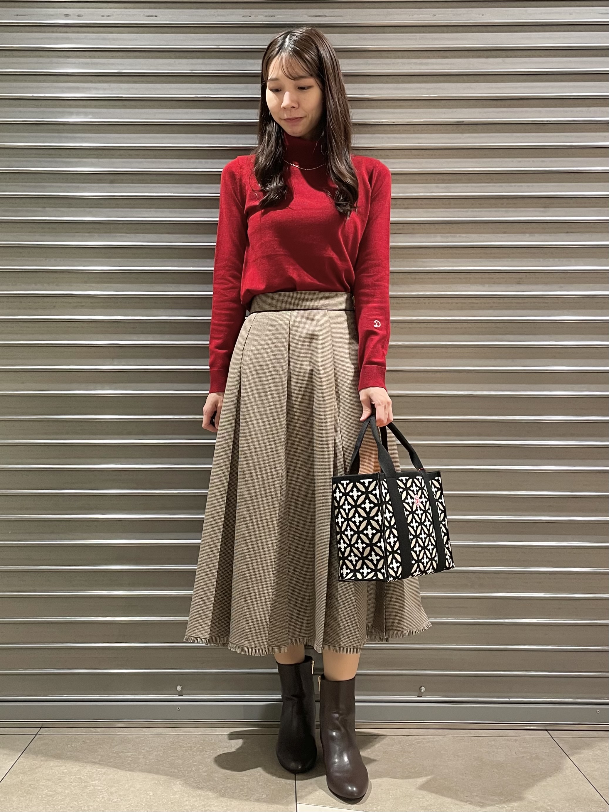 ことさんの「DRESSTERIOR｜サスティナブルタートルニット」を使ったコーディネート