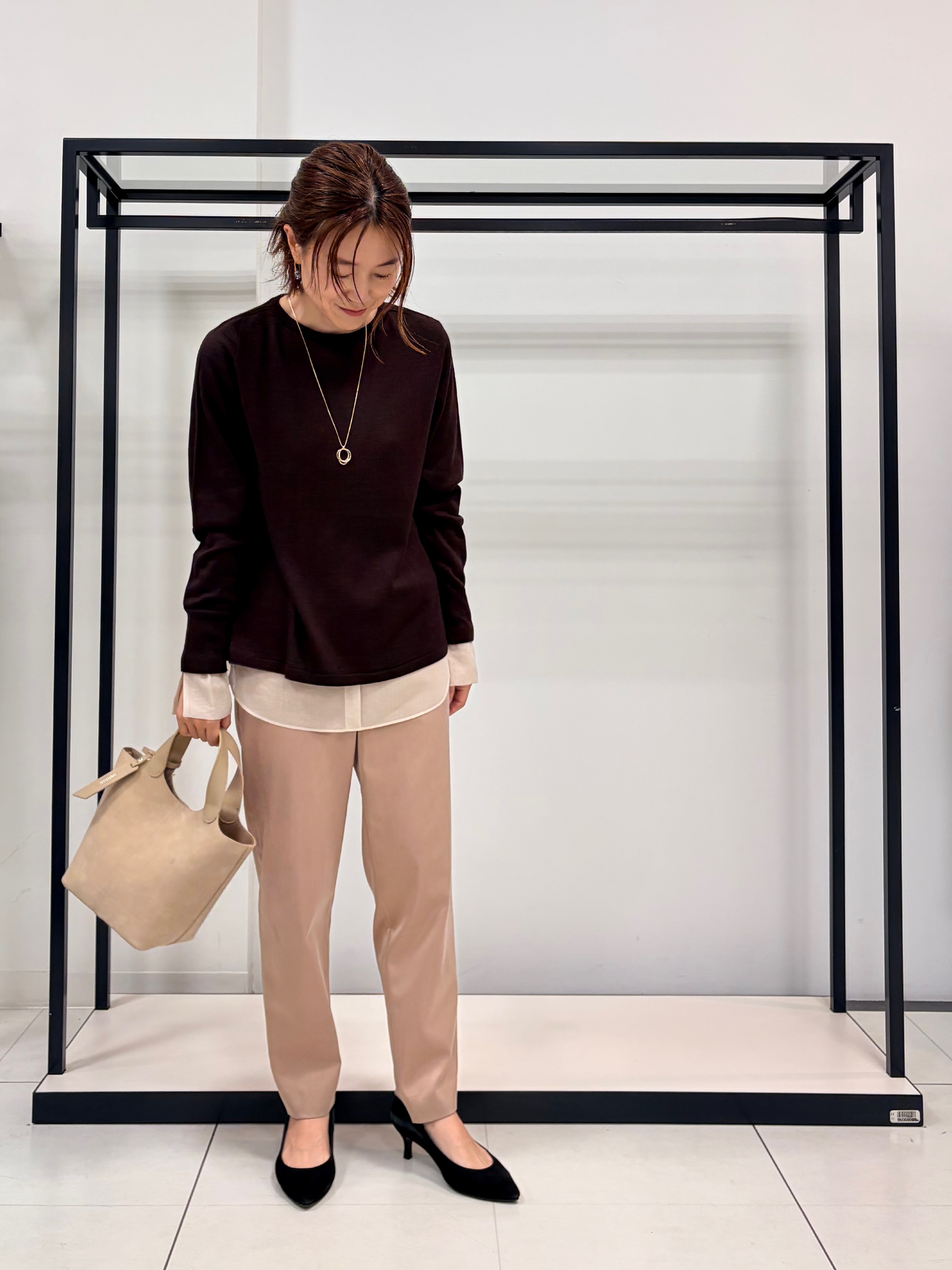 Mikiさんの「UNTITLED｜【きれいに体型カバー/8色展開】Aラインシルエットニットプルオーバー」を使ったコーディネート