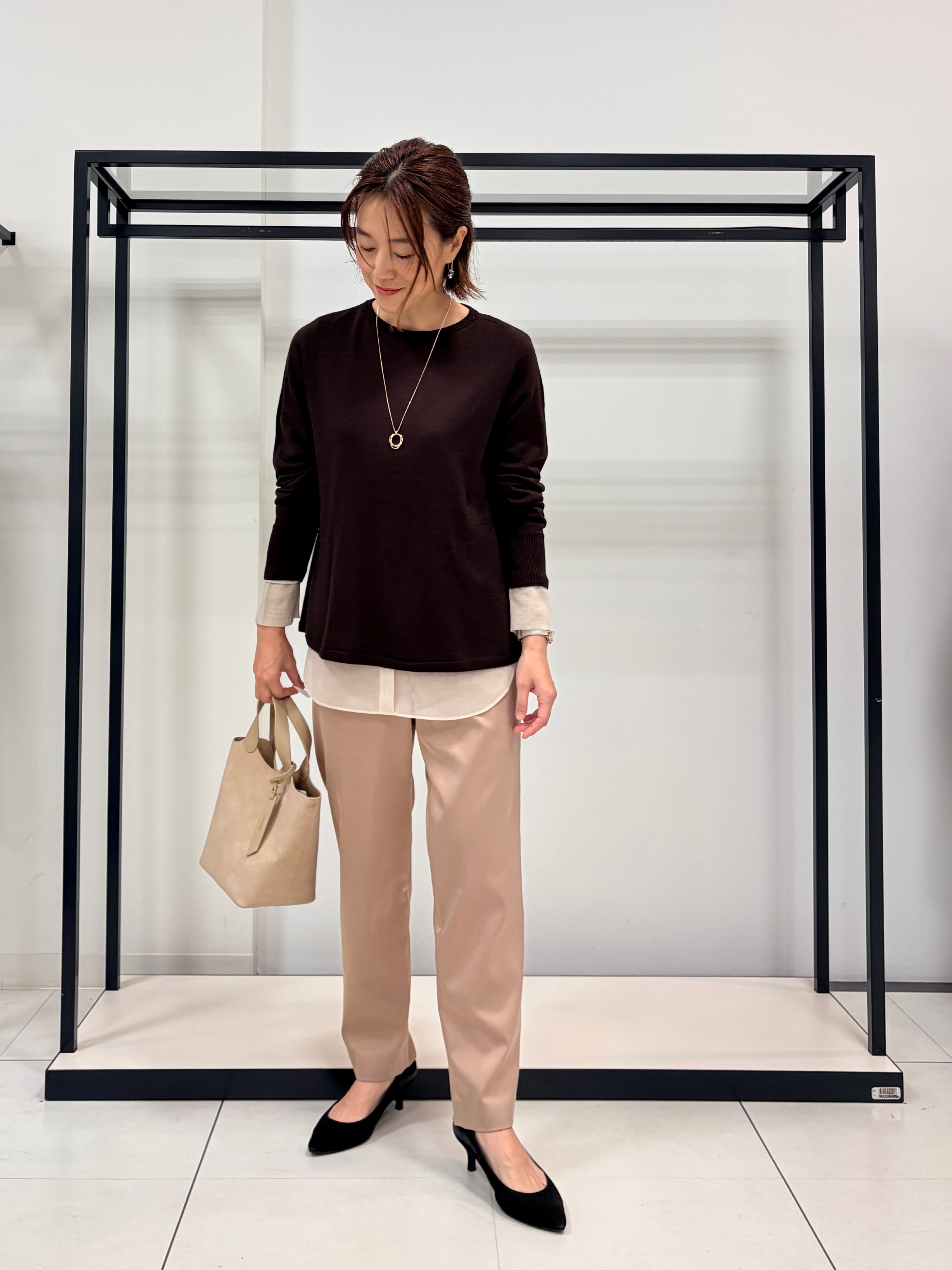Mikiさんの「UNTITLED｜【きれいに体型カバー/8色展開】Aラインシルエットニットプルオーバー」を使ったコーディネート