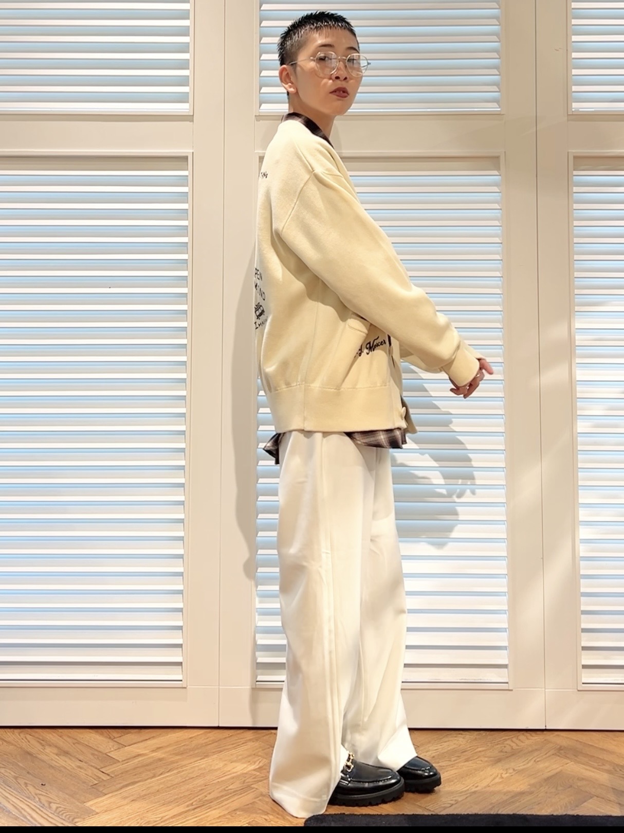 OCHIAIさんの「DRESSTERIOR｜【ウォッシャブル】ビエラオンブレチェックシャツ」を使ったコーディネート