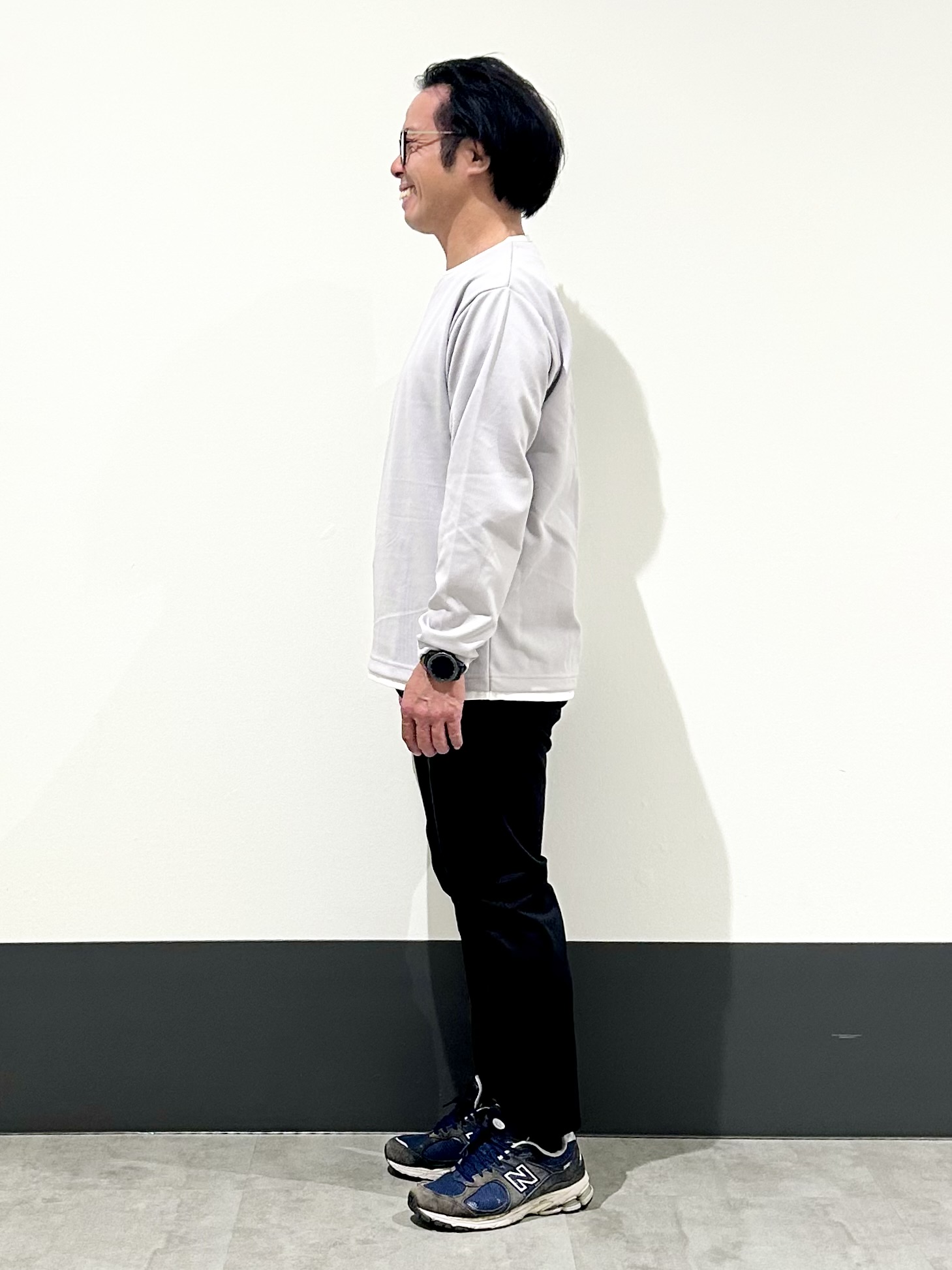 KENJI Iさんの「THE SHOP TK｜【洗濯機OK】カノコキーネック レイヤード長袖Tシャツ」を使ったコーディネート