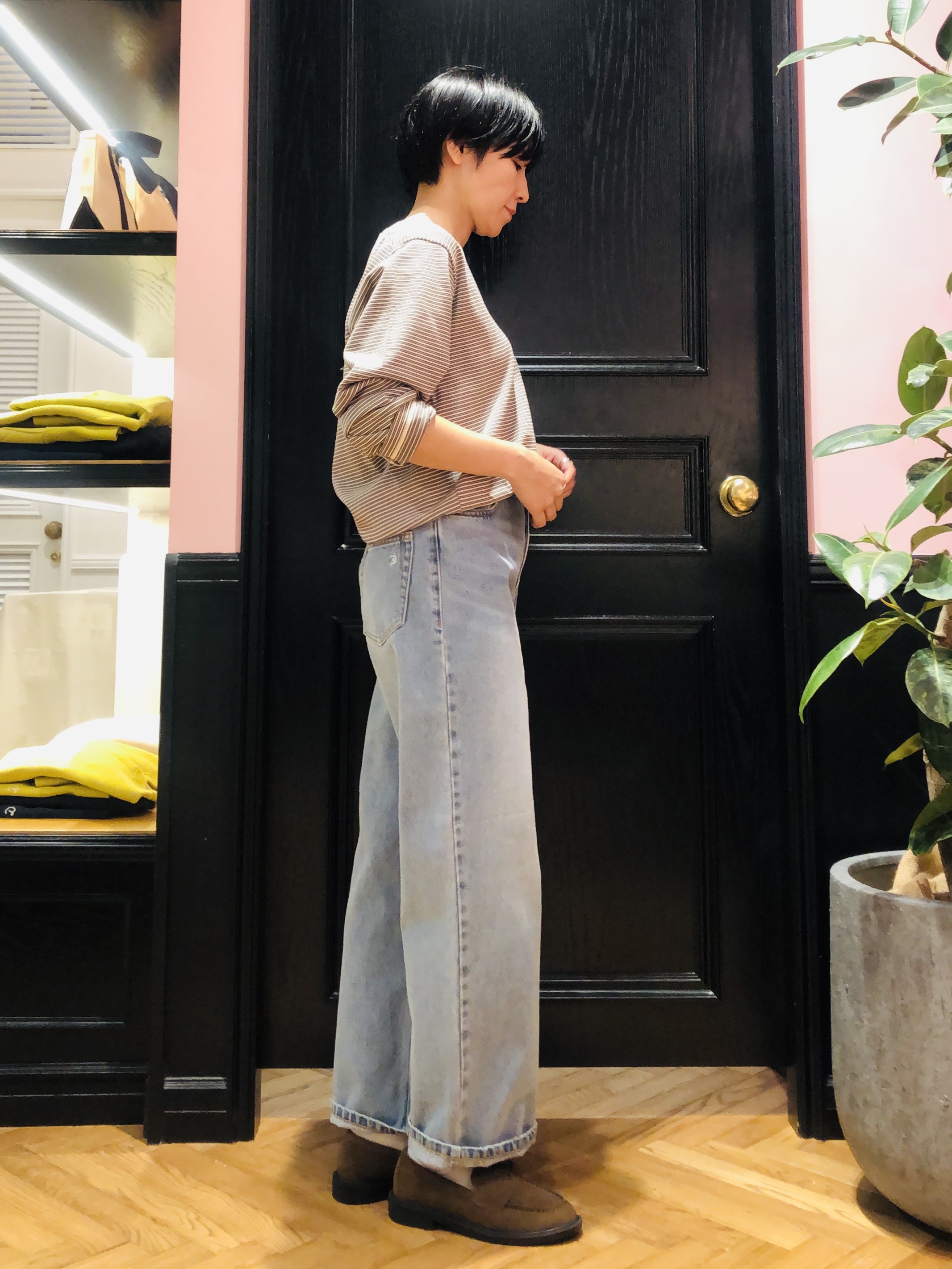OGATAさんの「DRESSTERIOR｜◆BATONER（バトナー）BLOWSING Vネック　ロングスリーブ」を使ったコーディネート