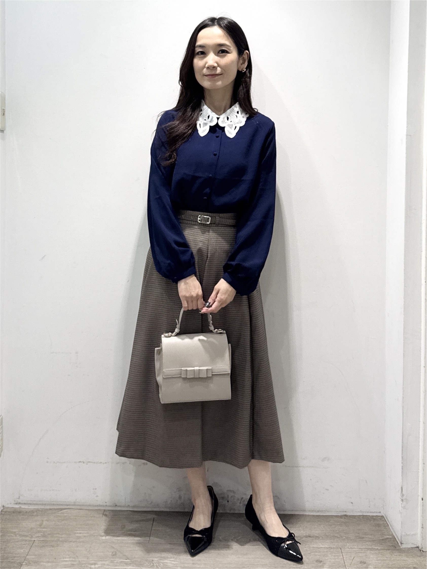yuicciさんの「OPAQUE.CLIP｜【お顔まわり彩る】レース衿ジョーゼットブラウス」を使ったコーディネート