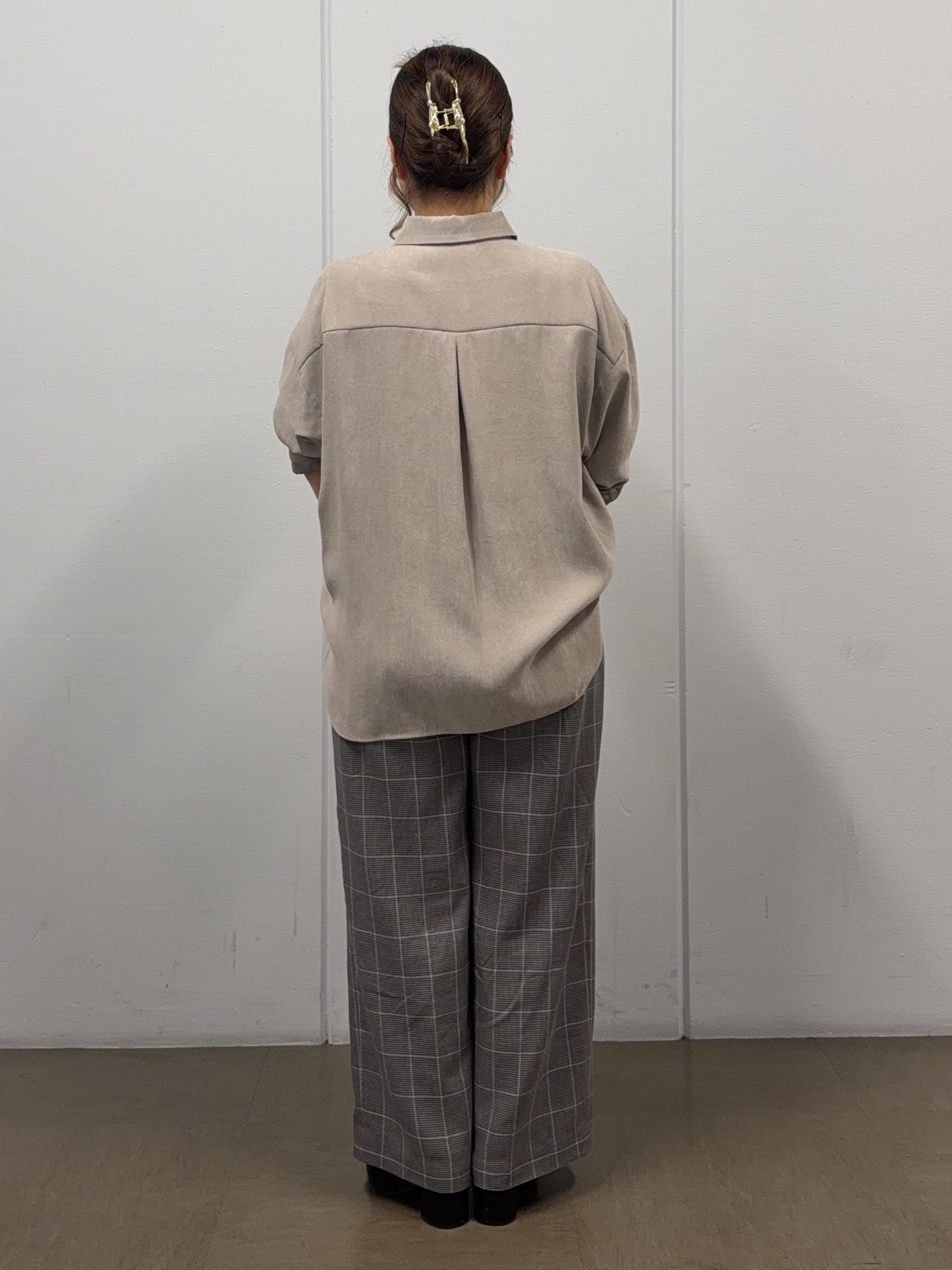 たいさんの「UNTITLED｜【セットアップ可/秋羽織り】スエードライクシャツ」を使ったコーディネート
