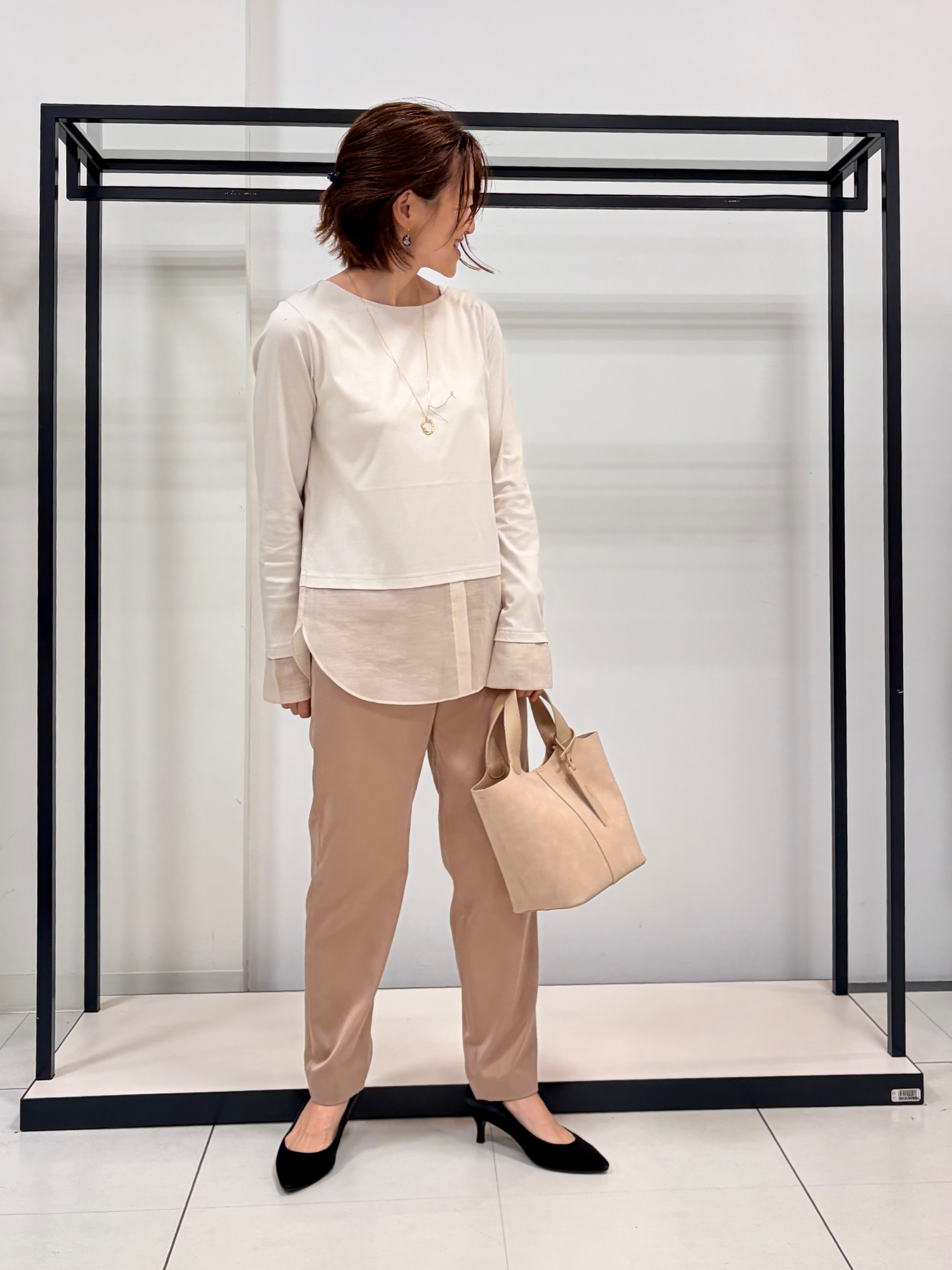 Mikiさんの「UNTITLED｜【重ね着レイヤード】シャツディテールレイヤードプルオーバー」を使ったコーディネート