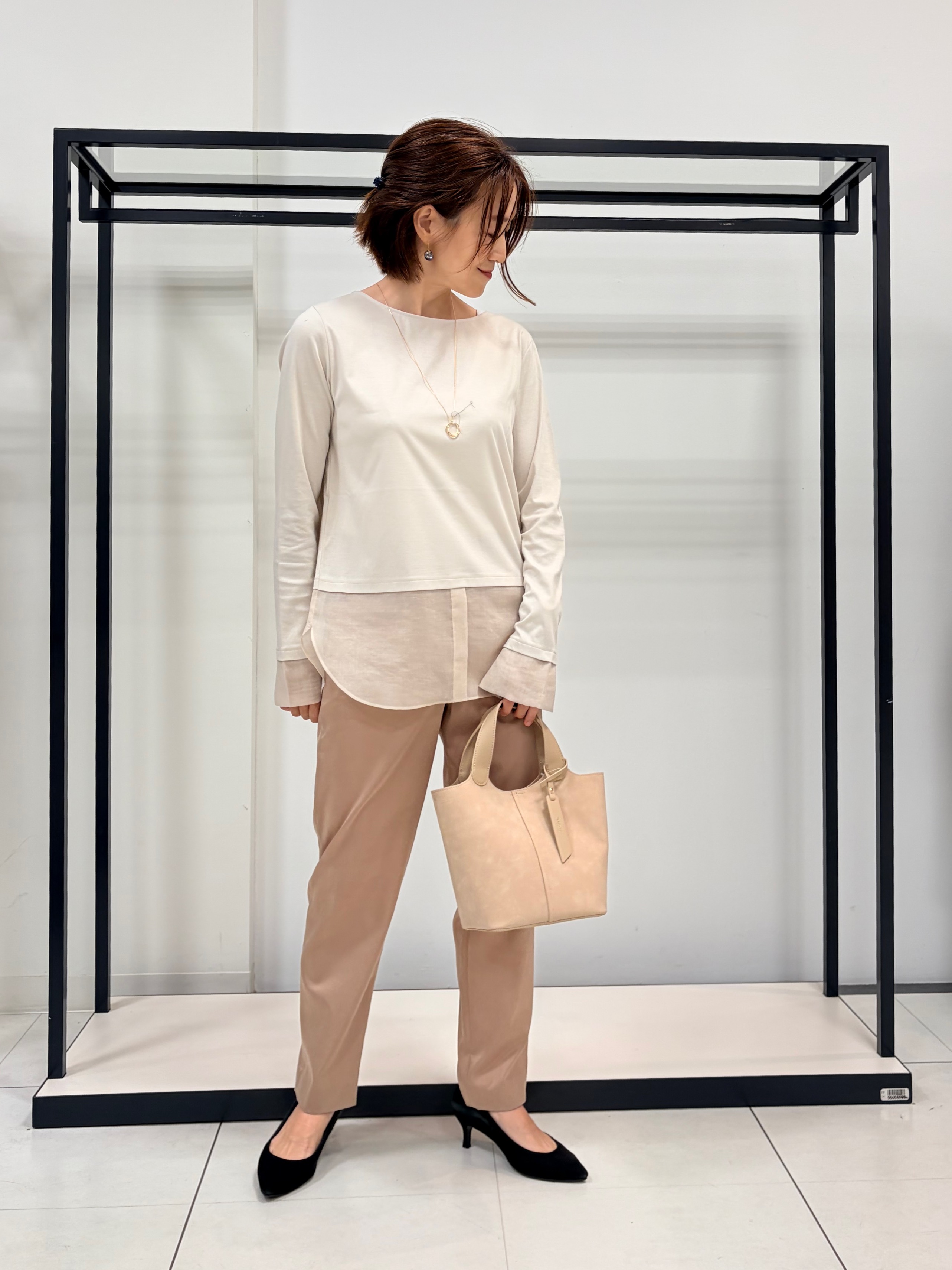 Mikiさんの「UNTITLED｜【重ね着レイヤード】シャツディテールレイヤードプルオーバー」を使ったコーディネート