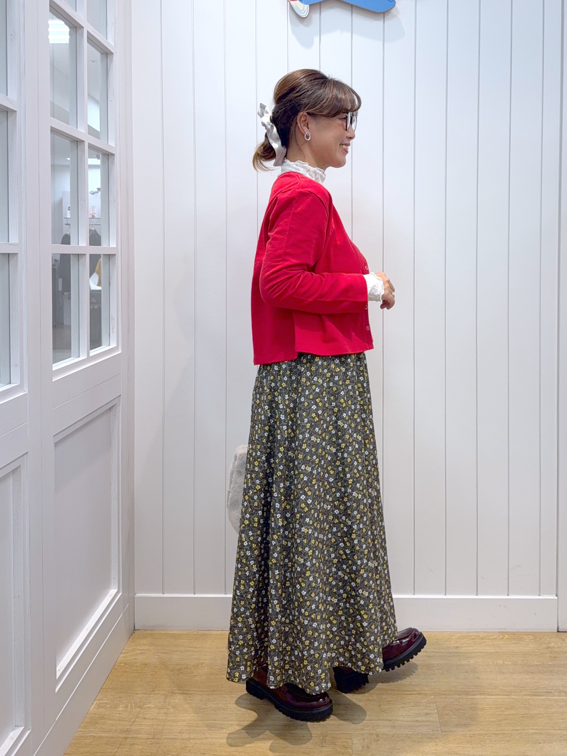Osawaさんの「Dessin｜【秋羽織り/洗える/6色展開】リングスナップミニ裏毛カーディガン」を使ったコーディネート