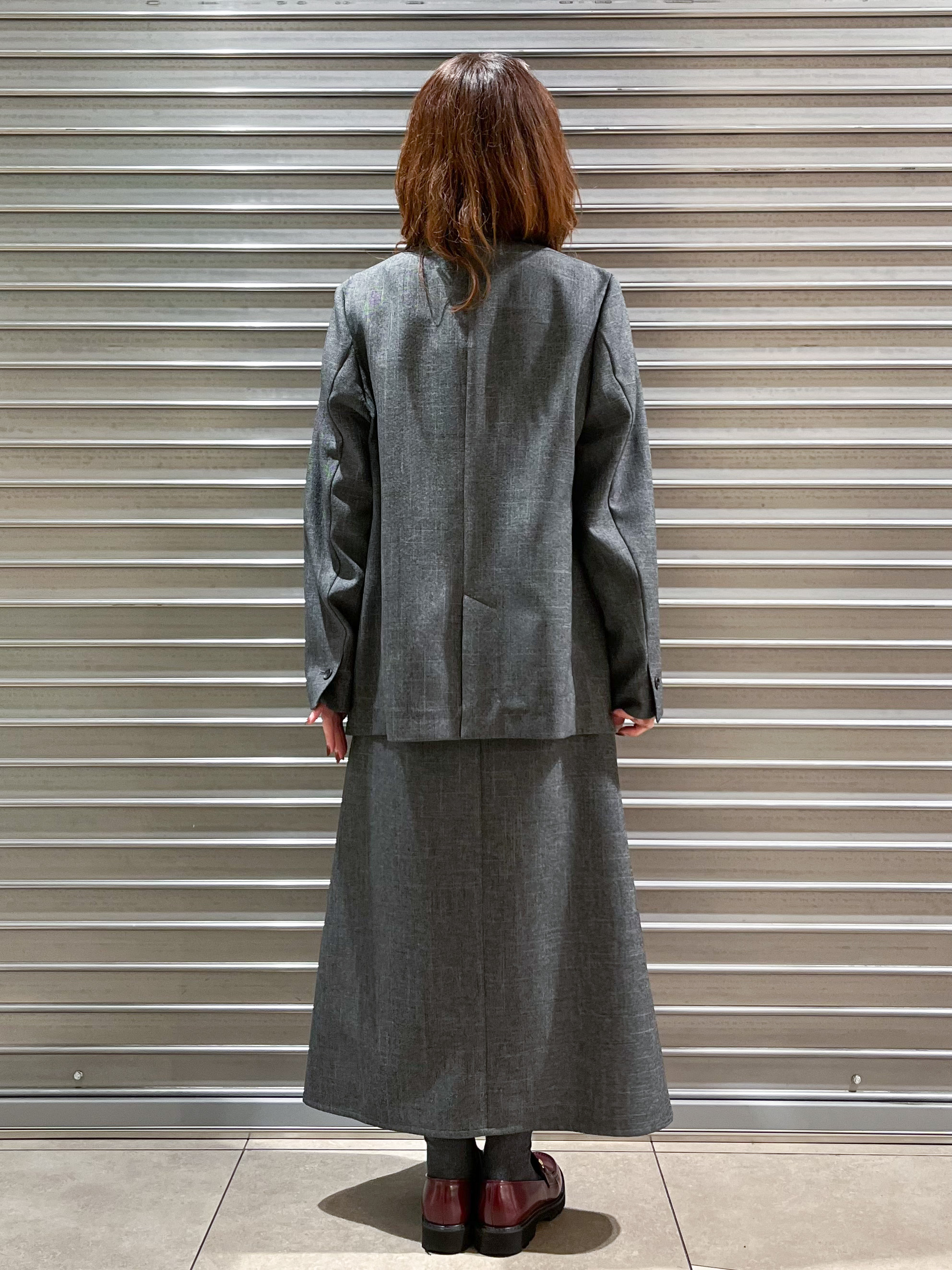 じゅんさんの「DRESSTERIOR｜【防しわ/吸水速乾/UVカット】シャークスキン ラフジャケット」を使ったコーディネート