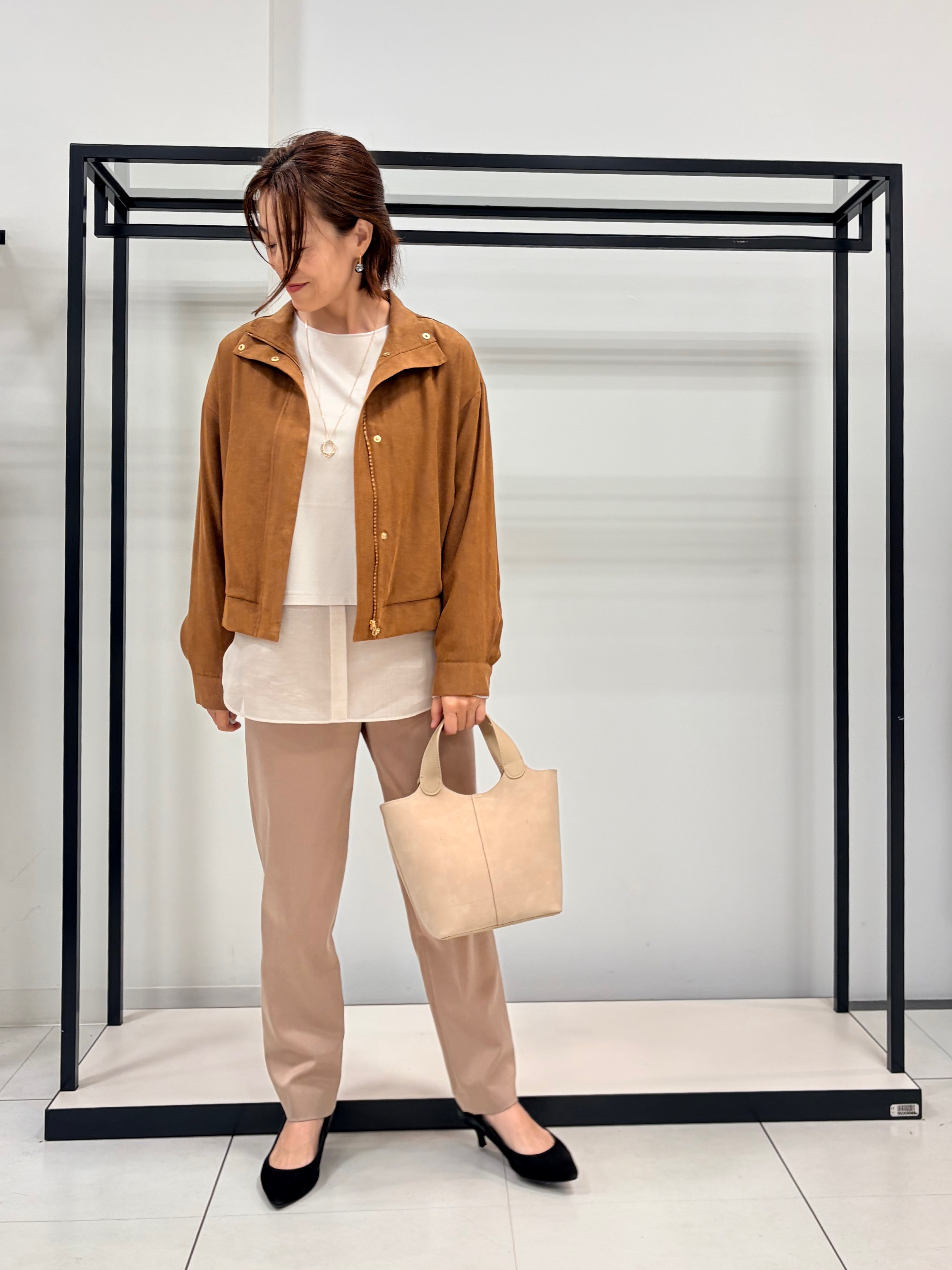 Mikiさんの「UNTITLED｜【重ね着レイヤード】シャツディテールレイヤードプルオーバー」を使ったコーディネート