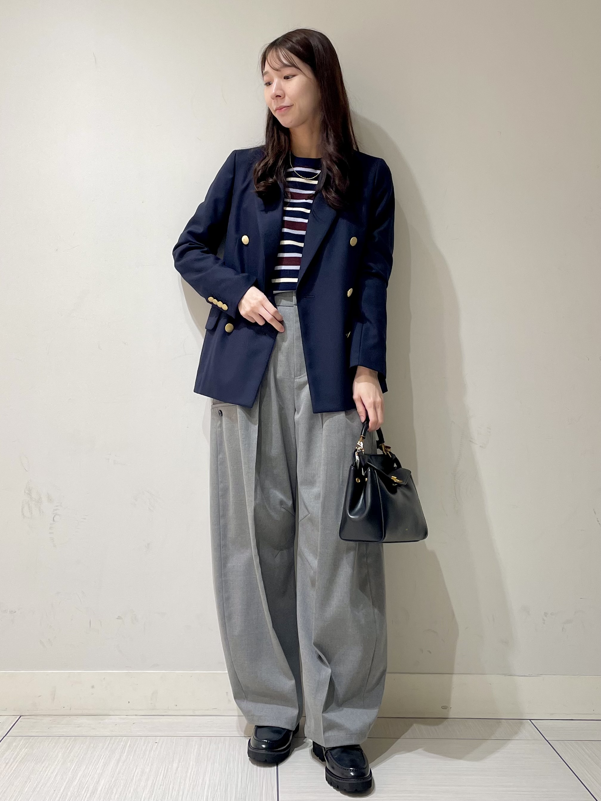 ことさんの「DRESSTERIOR｜コンフォート ダブルブレザー」を使ったコーディネート