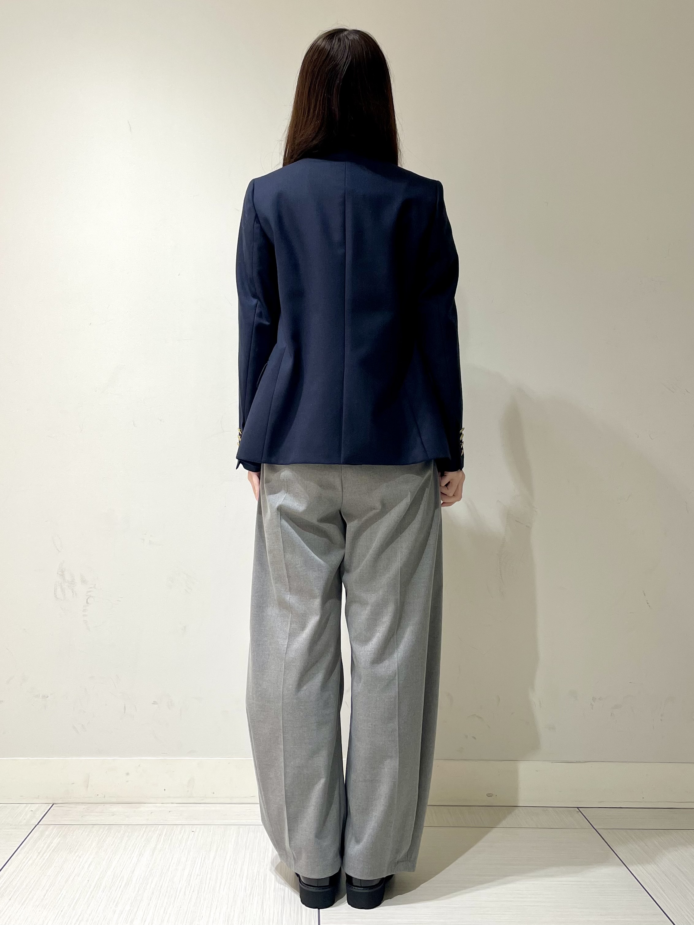 ことさんの「DRESSTERIOR｜コンフォート ダブルブレザー」を使ったコーディネート