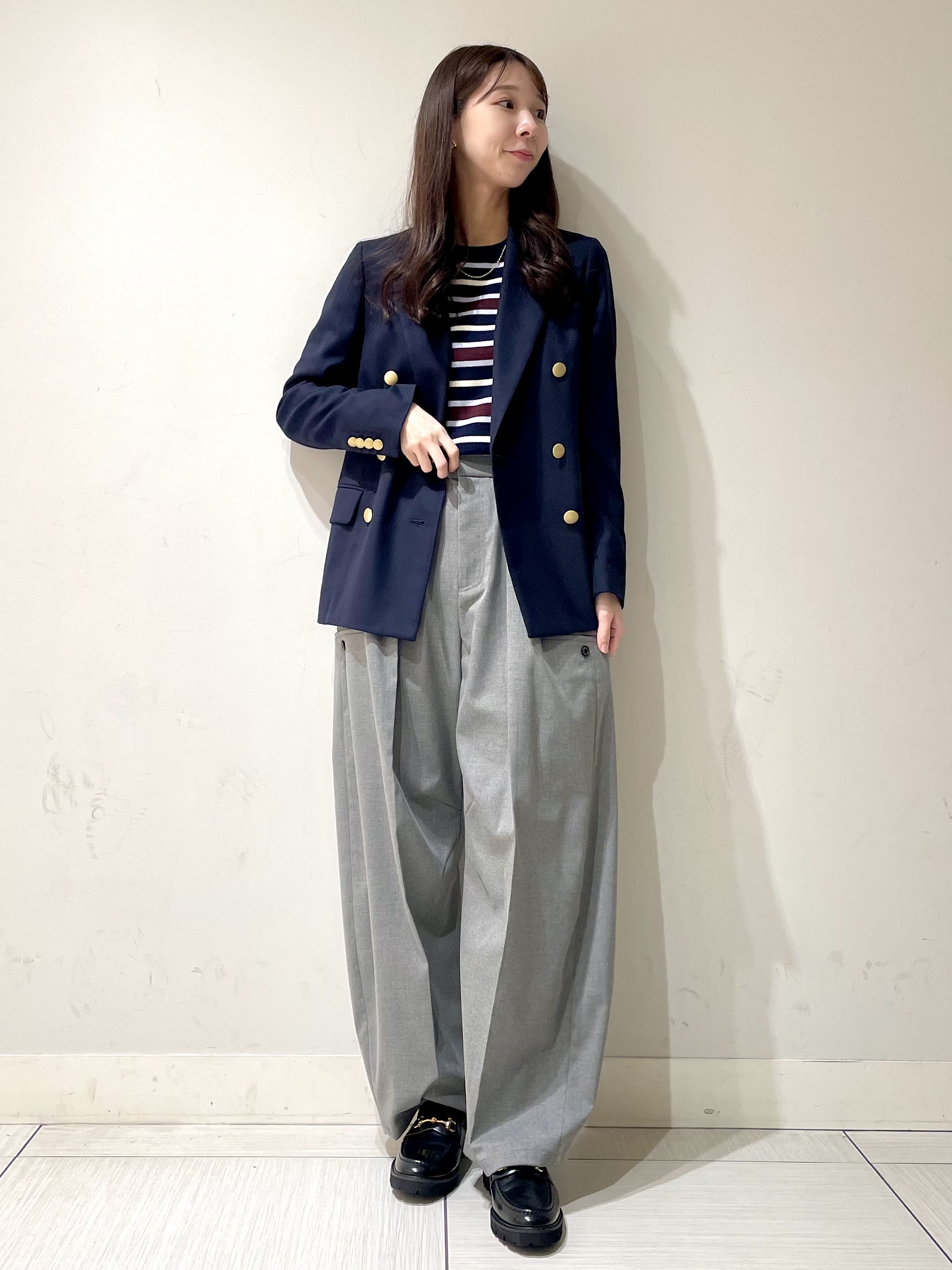 ことさんの「DRESSTERIOR｜コンフォート ダブルブレザー」を使ったコーディネート