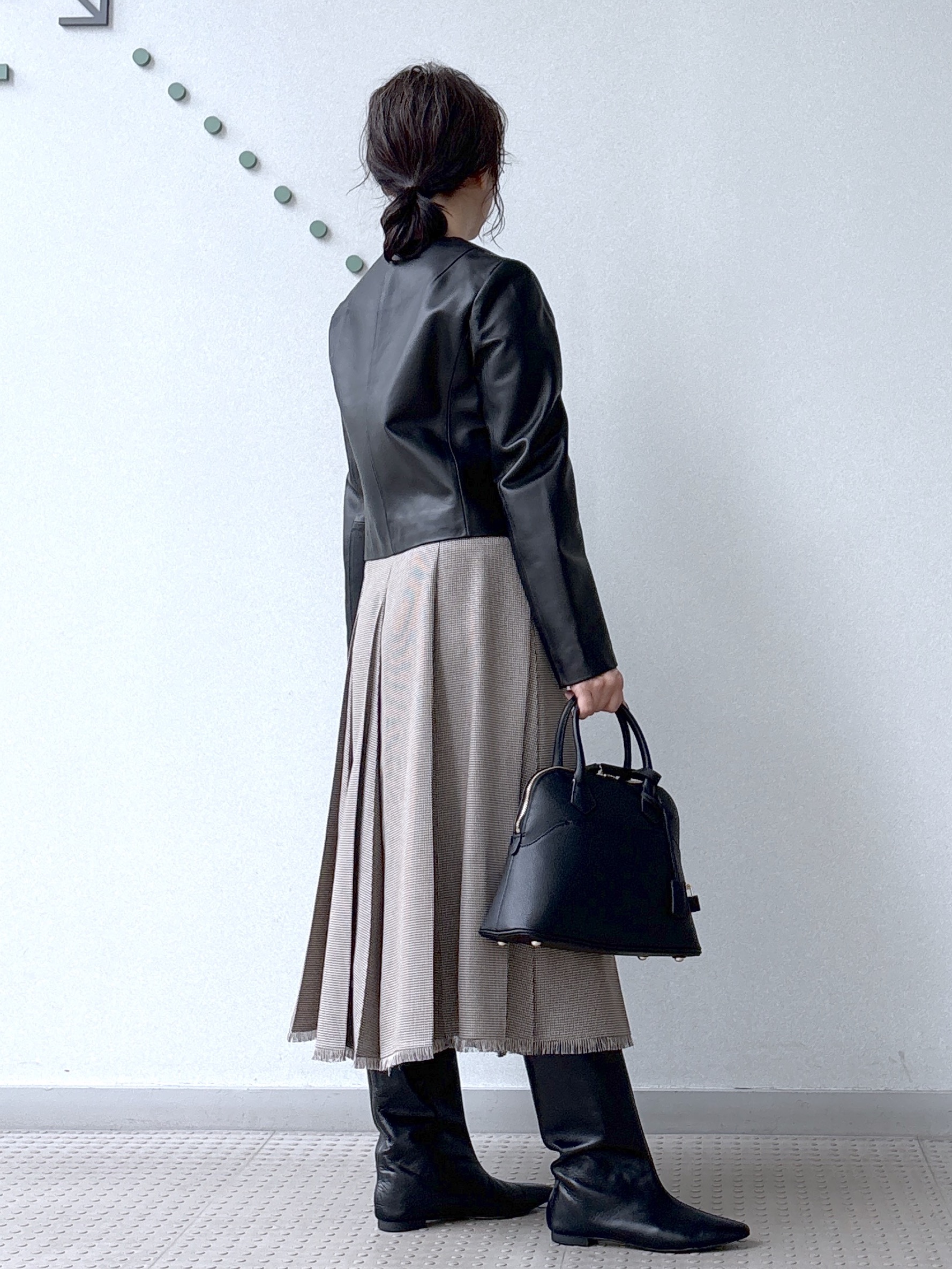 kawamuraさんの「DRESSTERIOR｜【軽量レザー】ノーカラー ラムレザージャケット」を使ったコーディネート