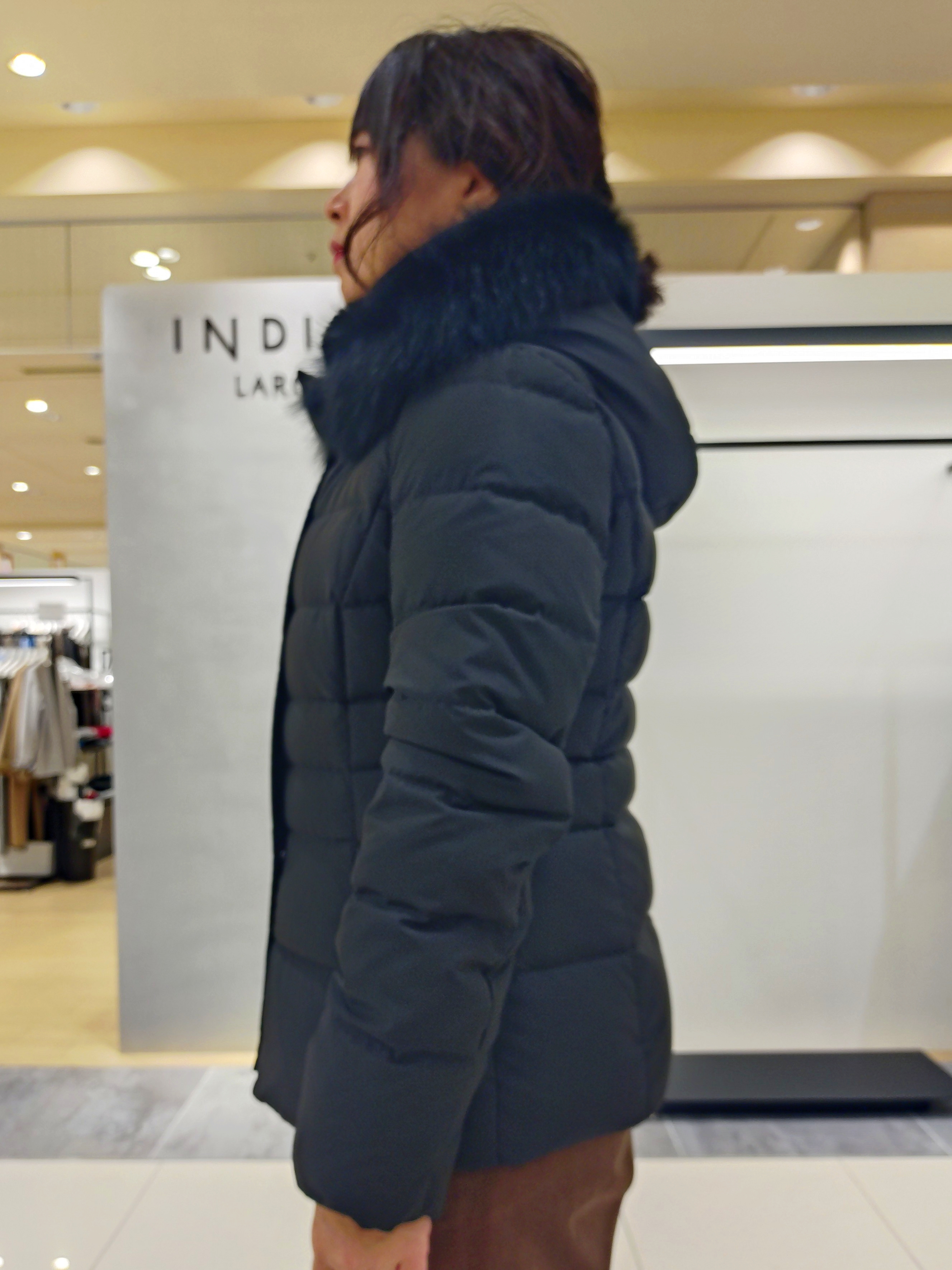 TOMOMIさんの「INDIVI｜【華やか／ストライプ柄】フロントフリルブラウス」を使ったコーディネート
