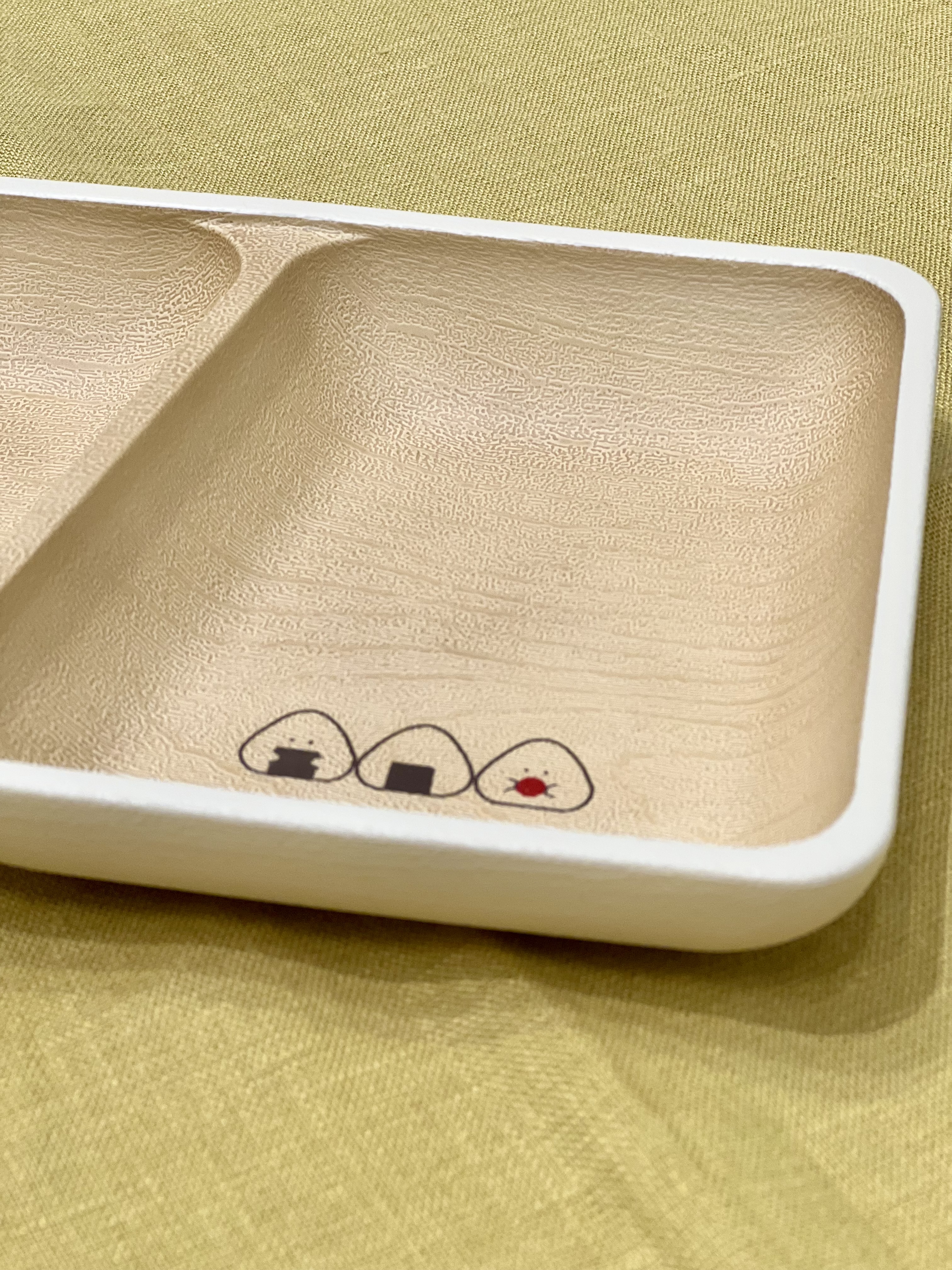 nagiさんの「212 KITCHEN STORE｜ぎゅっとおにぎりさん 抗菌汁椀 梅 赤」を使ったコーディネート