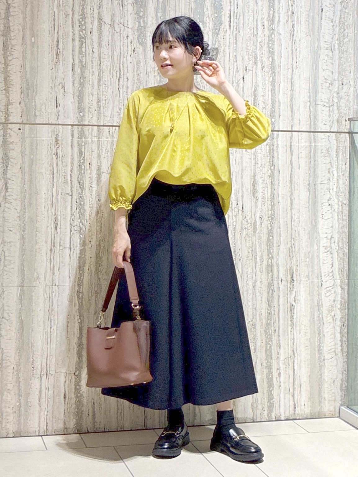  beni_gingerさんの「Reflect｜タックデザイン ラグランスリーブブラウス」を使ったコーディネート