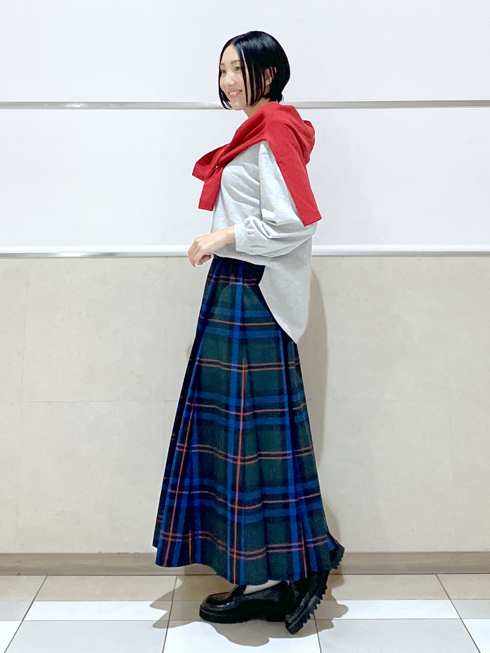 eriko さんの「Dessin｜【洗える/7色展開/XS-L】バックヘンリーミニ裏毛 長袖」を使ったコーディネート