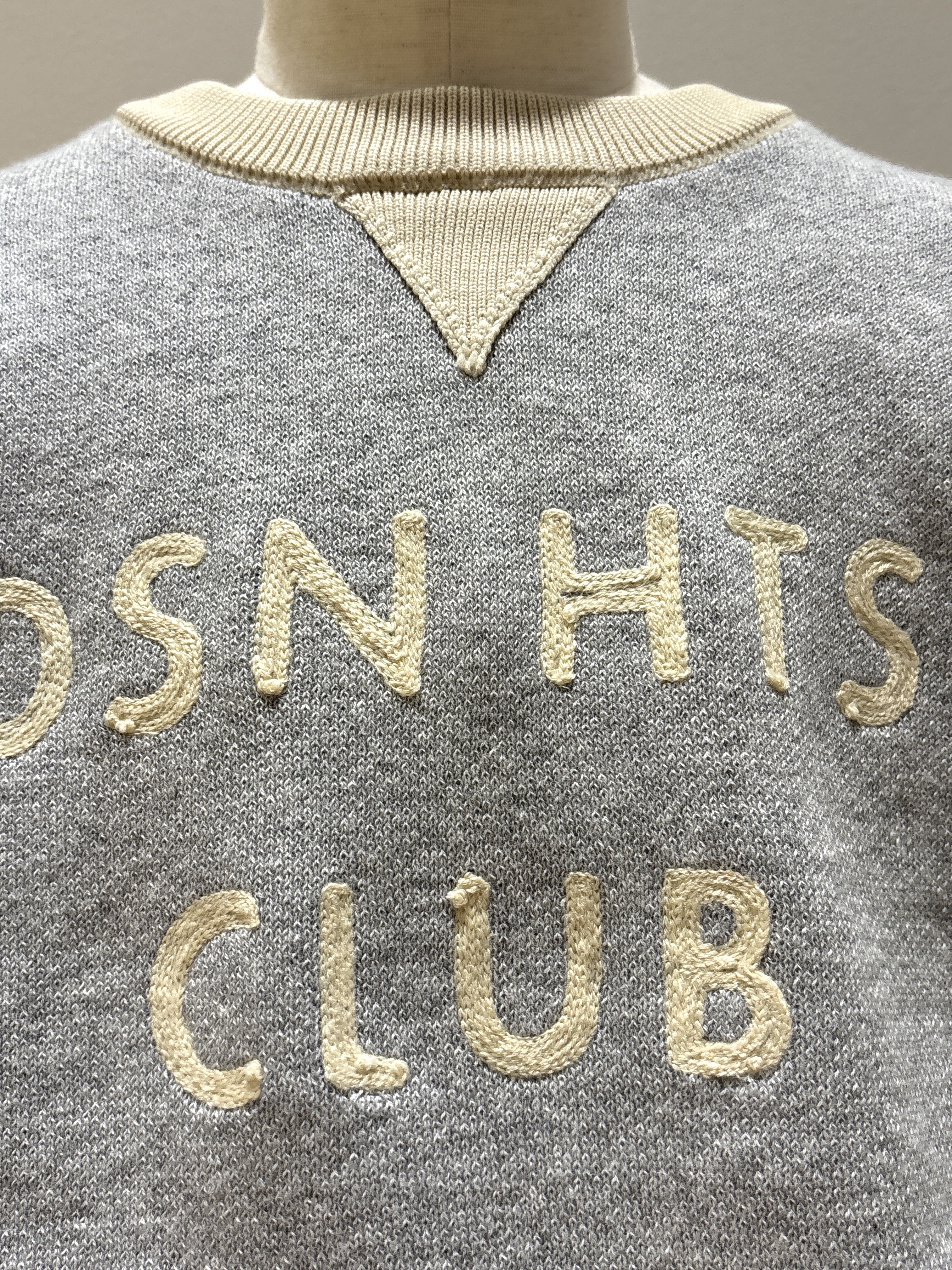 yumiさんの「Dessin｜ロゴ刺繍 コットンジャカード」を使ったコーディネート