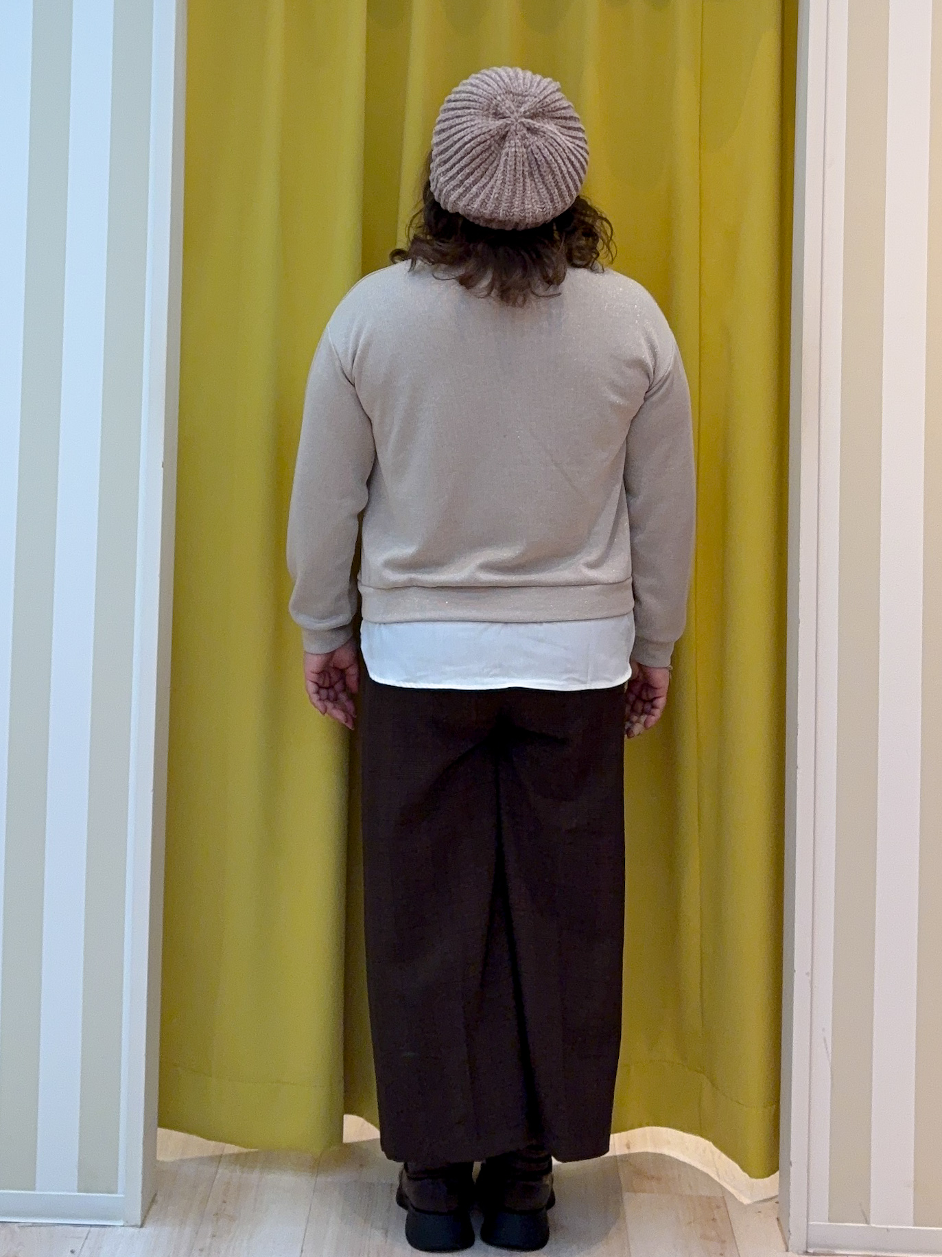 kotoさんさんの「SHOO･LA･RUE｜【毛玉になりにくい/S-LL/洗濯機可/体型カバー】Vネックゆったりカーディガン」を使ったコーディネート