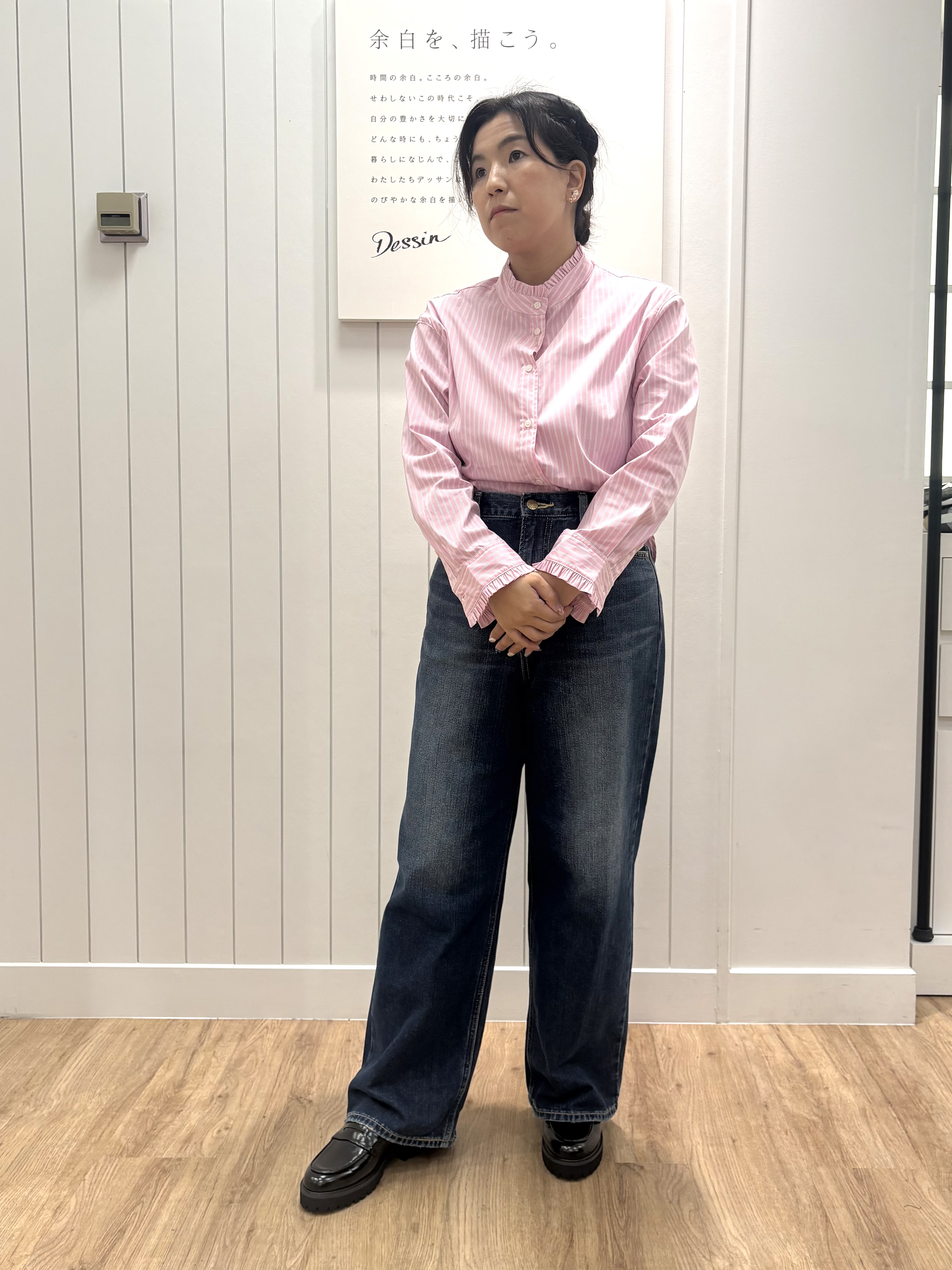 tomokoさんの「Dessin｜【サスティナブル/洗濯機OK】オーバーサイズVネックカーディガン」を使ったコーディネート